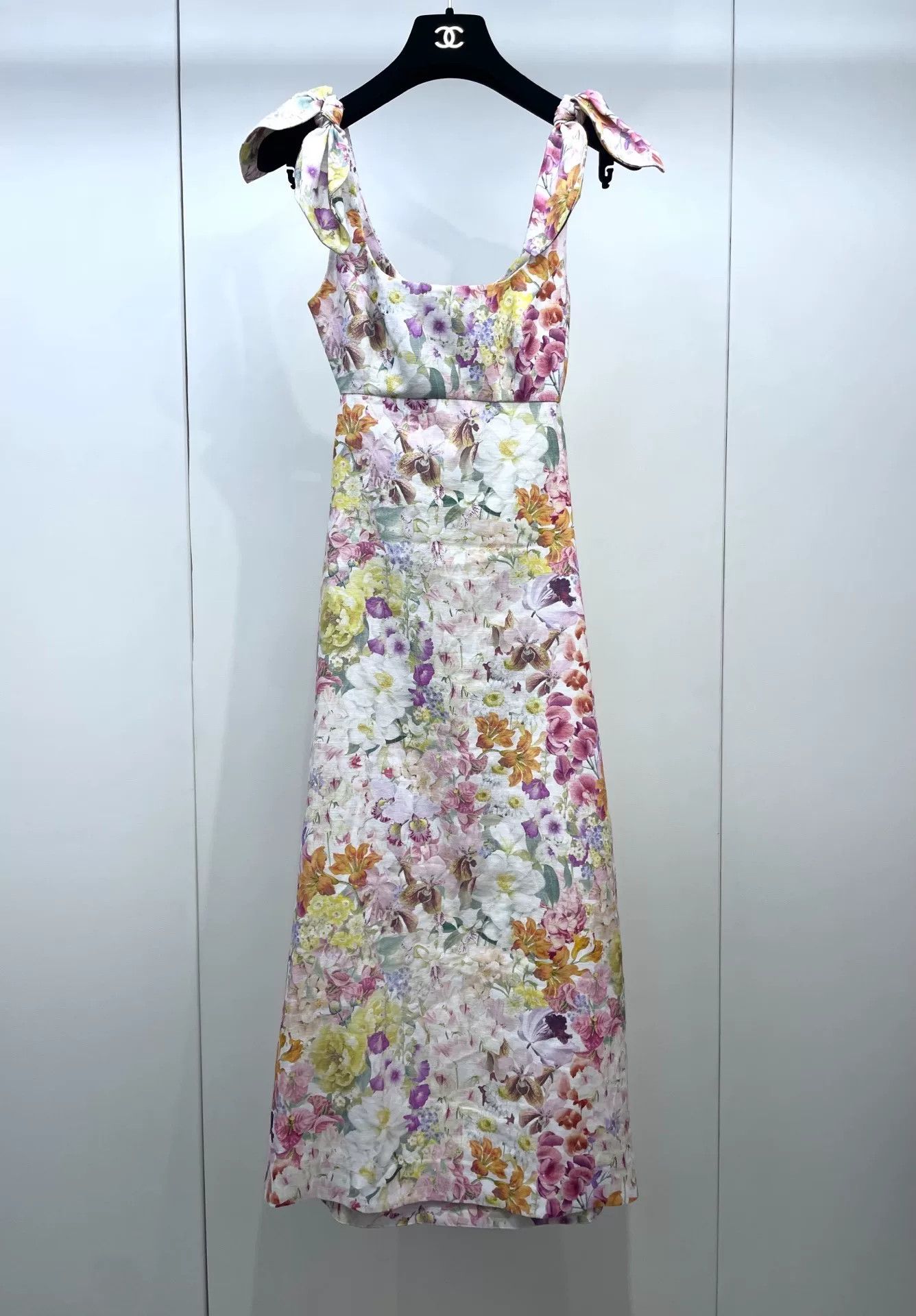 Zimmermann Zimmermann 2024 Floral Bow Backless Dress Size M / US 6-8 / IT 42-44 - 1 Thumbnail