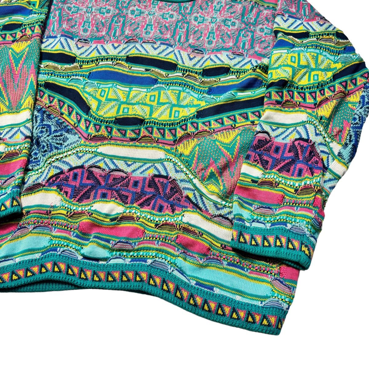 Coogi Vintage Coogi 3d Knit Sweater Size US L / EU 52-54 / 3 - 8 Thumbnail