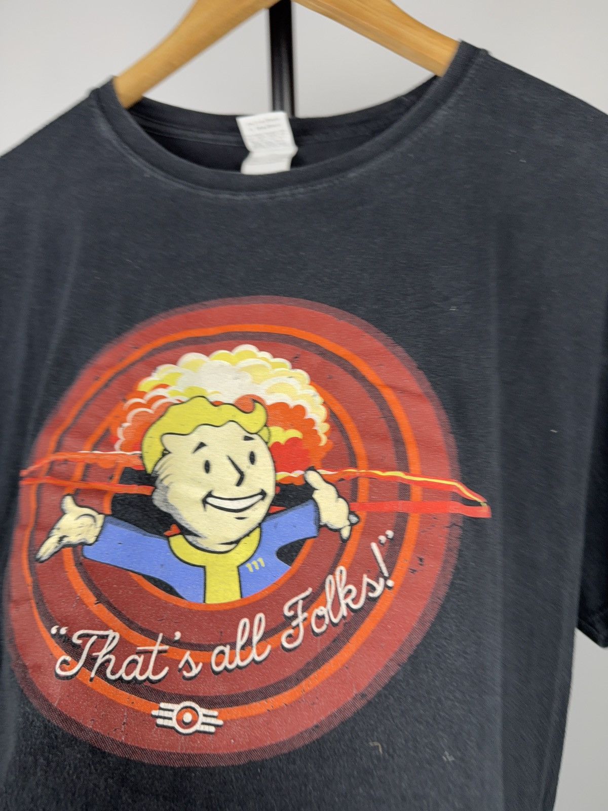 Vintage 00s Fallout Vault Boy “That’s All Folks” Graphic T-Shirt Size US XXL / EU 58 / 5 - 3 Thumbnail