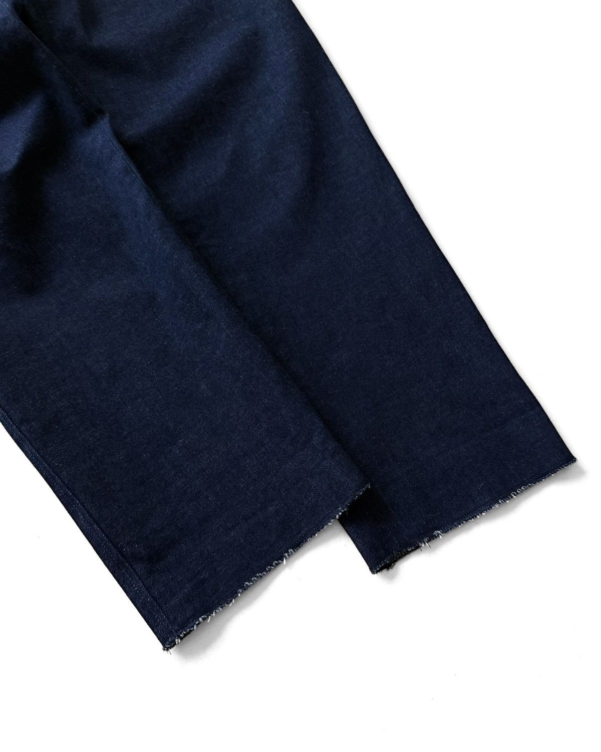 Issey Miyake VINTAGE80’s ISSEY MIYAKE MEN DENIM PLEATED SIDE BELT PANTS Size US 29 - 8 Thumbnail