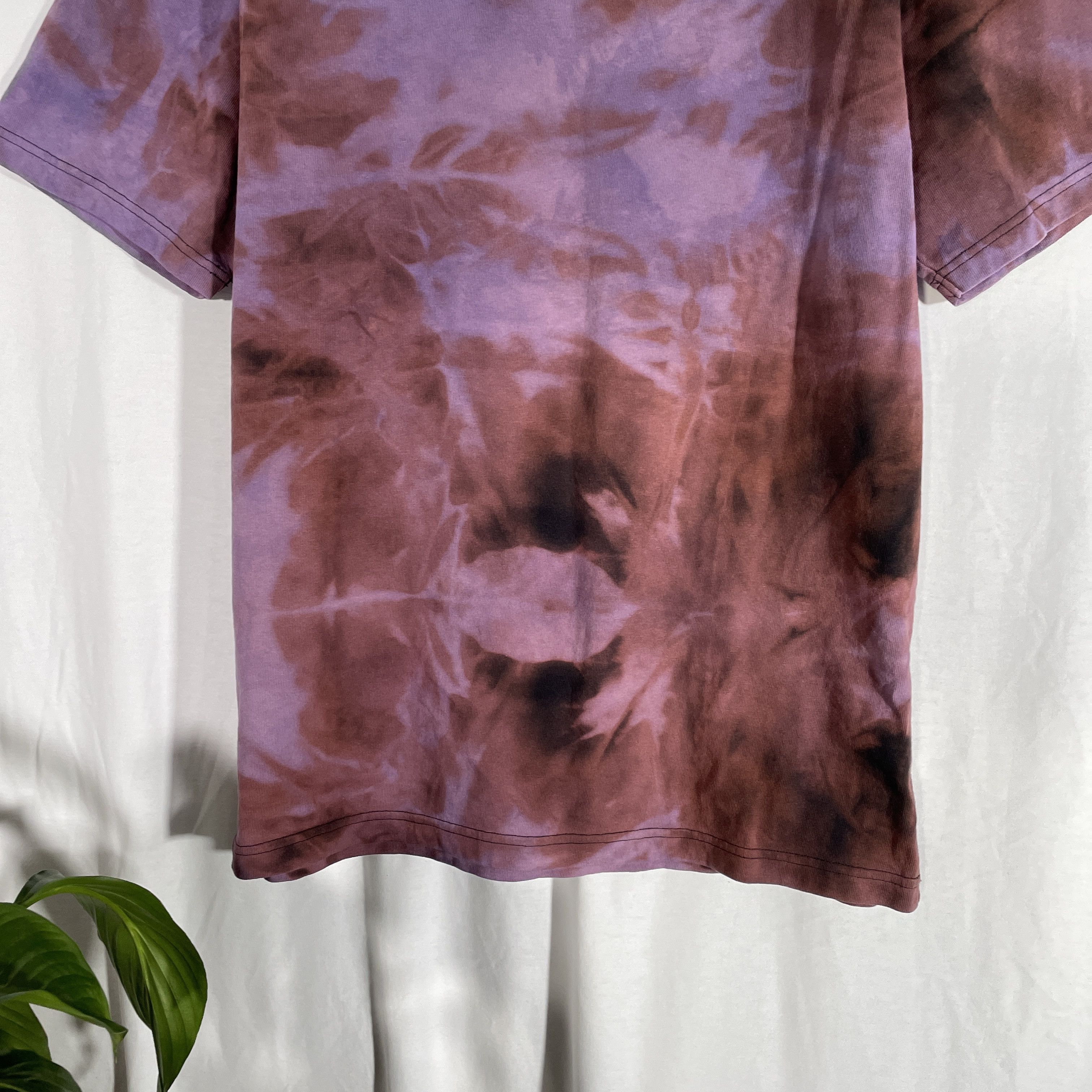 Uniqlo Custom Reworked T-Shirt – Purple Tie-Dye Wash Vintage size L Size US L / EU 52-54 / 3 - 5 Thumbnail