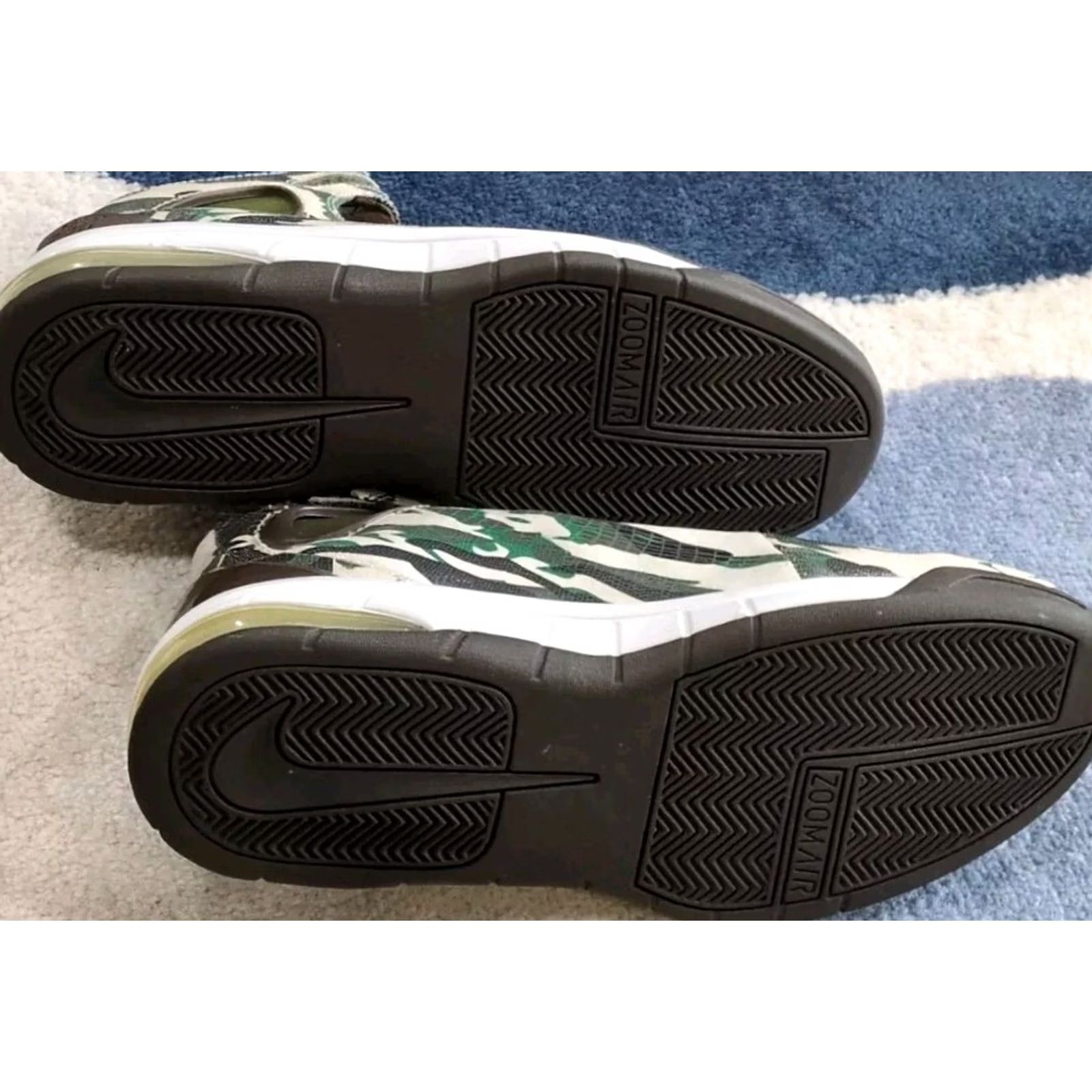 Nike VINTAGE Nike Air Max Huarache 2k4 312544-121 Olive Camo Army Pine Green Military Size 12 Mens Size US 12 / EU 45 - 8 Thumbnail