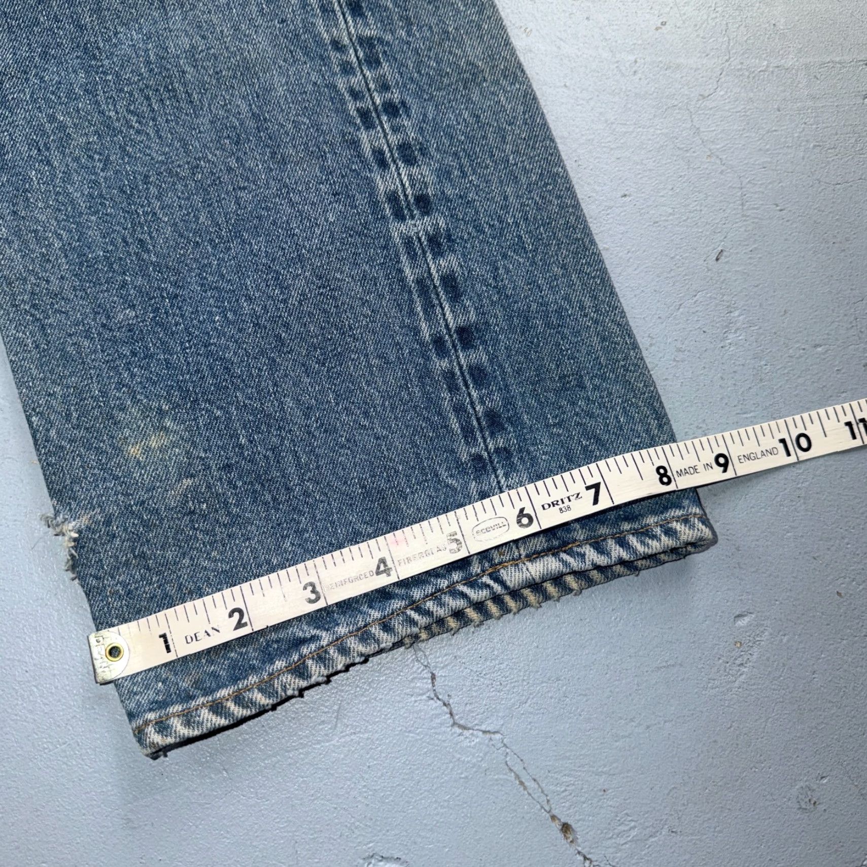Levi's VINTAGE Levi's 501 Jeans Light Wash 35x34 80s USA Selvedge 5-Pocket Denim Straight Mens Blue Cotton Belted Distressed N/A Size US 35 - 5 Thumbnail