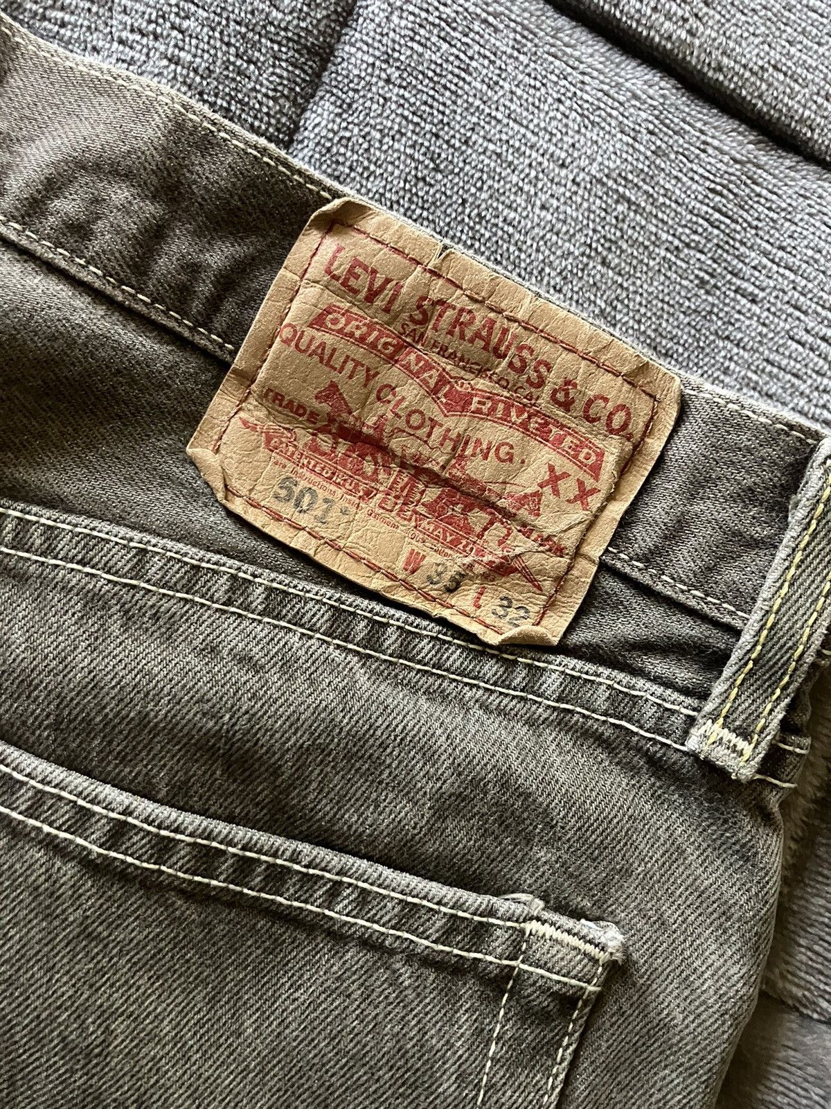 Levi's Grey Denim Levi’s Jeans Size US 35 - 3 Thumbnail