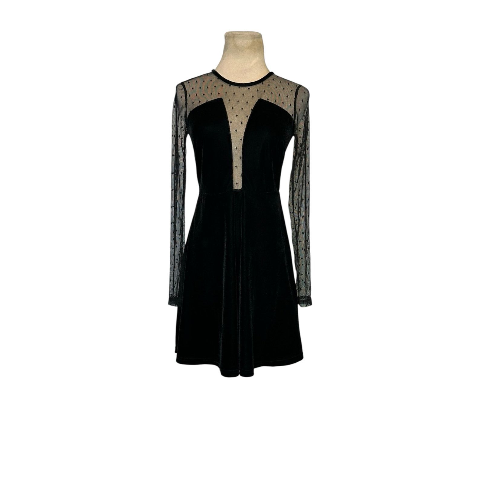 Forever 21 Forever 21 Black Sheer Suede Long Sleeve Mini Dress size S Size S / US 4 / IT 40 - 19 Thumbnail