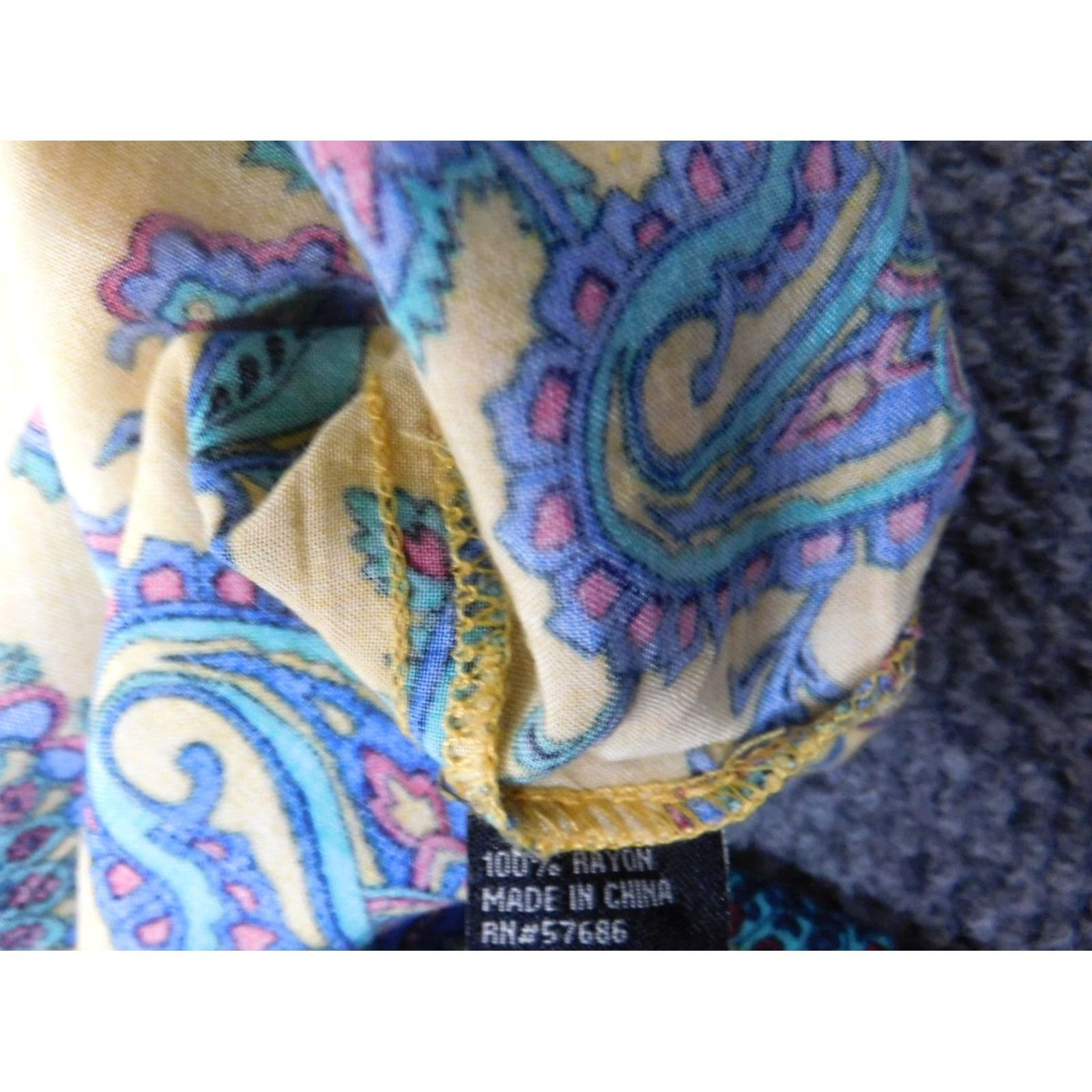 Vintage Toxik3 Blouse Shirts Womens Small Yellow Floral Pullover Stretch Short Sleeve Collared Rayon Regular Button Casual Vintage: No? Size S / US 4 / IT 40 - 7 Thumbnail