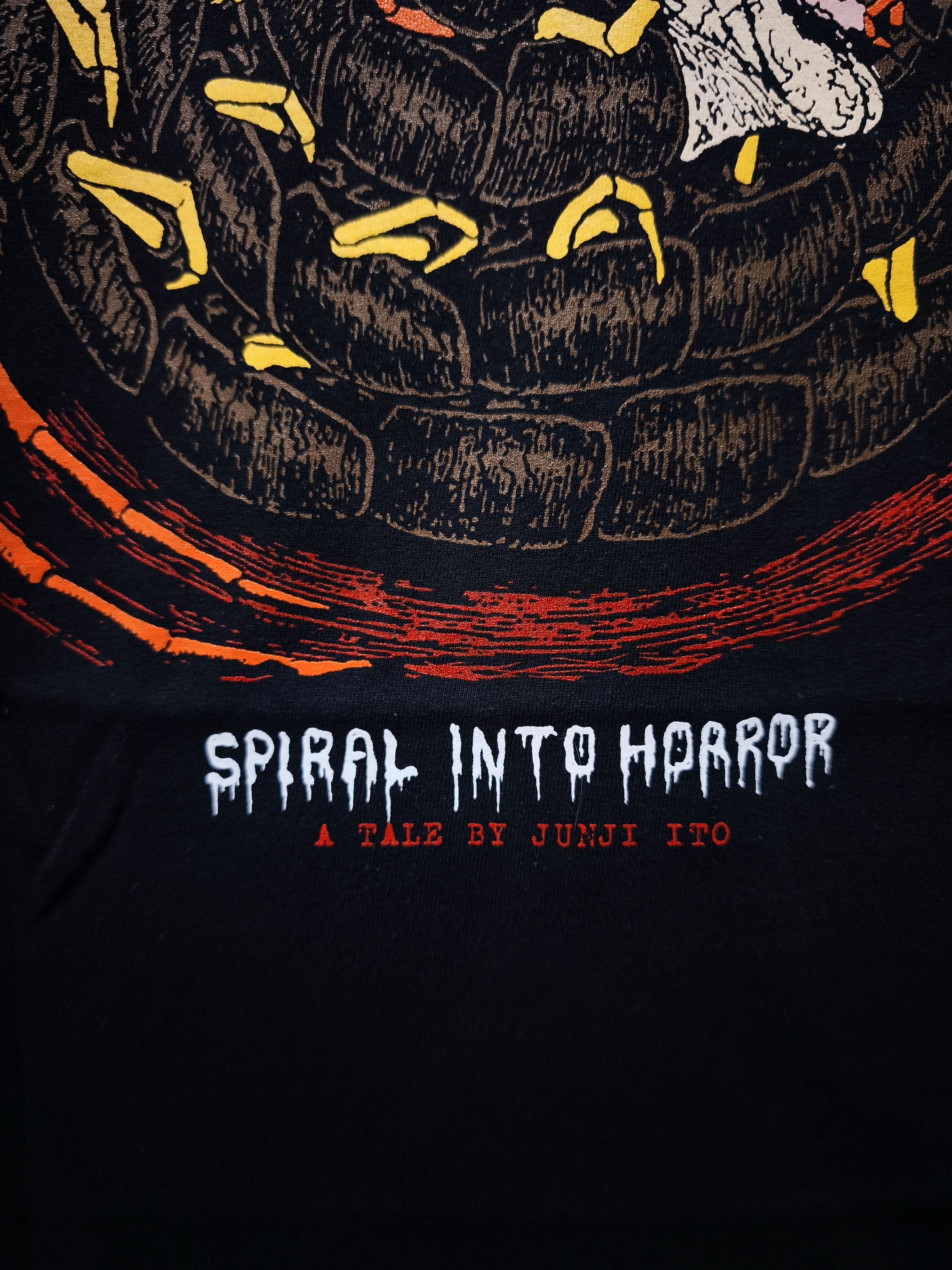 Anime Uzumaki Spiral Into Horror Junji Ito T-shirt Size US XL / EU 56 / 4 - 7 Thumbnail