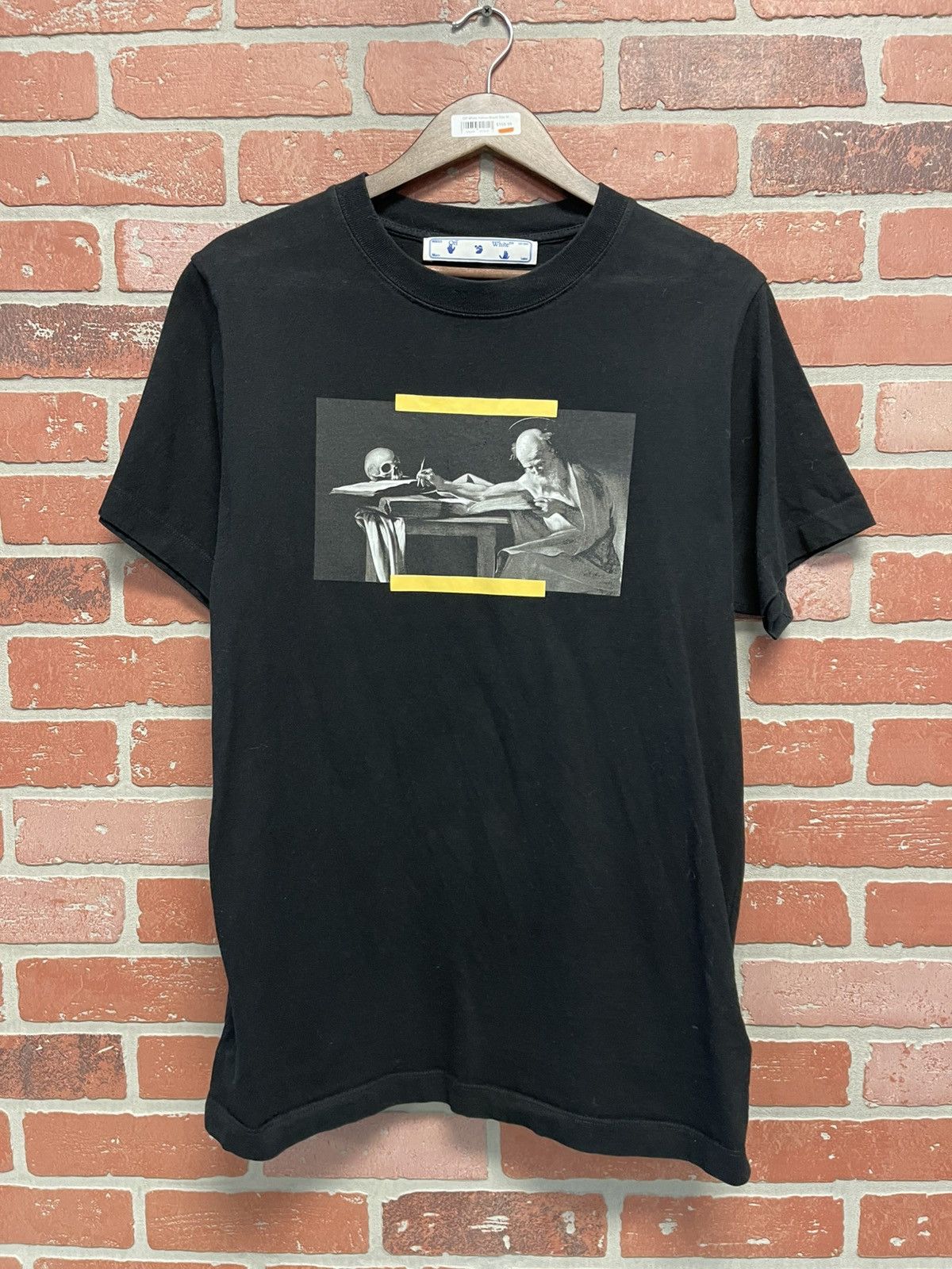 Off-White Size M - Off White Tee Graphic Print Black/Yellow Size US M / EU 48-50 / 2 - 1 Thumbnail