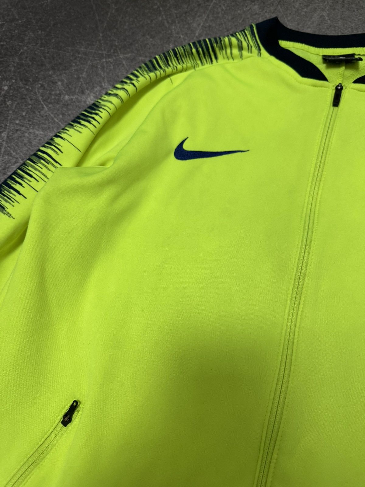 Nike FC Barcelona Nike Sweatshirt Training Long Sleeve Size US M / EU 48-50 / 2 - 7 Thumbnail