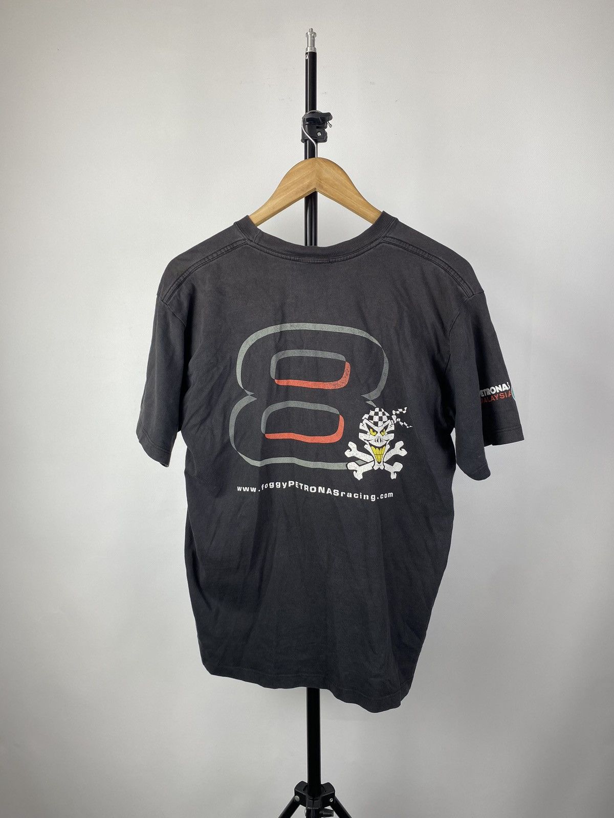 Vintage 🔥Vntg Petronas Foggy Racing Bike Logo Washed Faded Tee rare Size US M / EU 48-50 / 2 - 2 Thumbnail