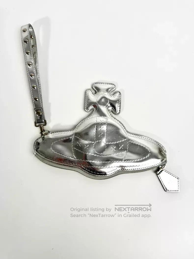Vivienne Westwood Vivienne Westwood size OS Silver Saturn Clutch/Change Purse Size ONE SIZE - 2 Thumbnail