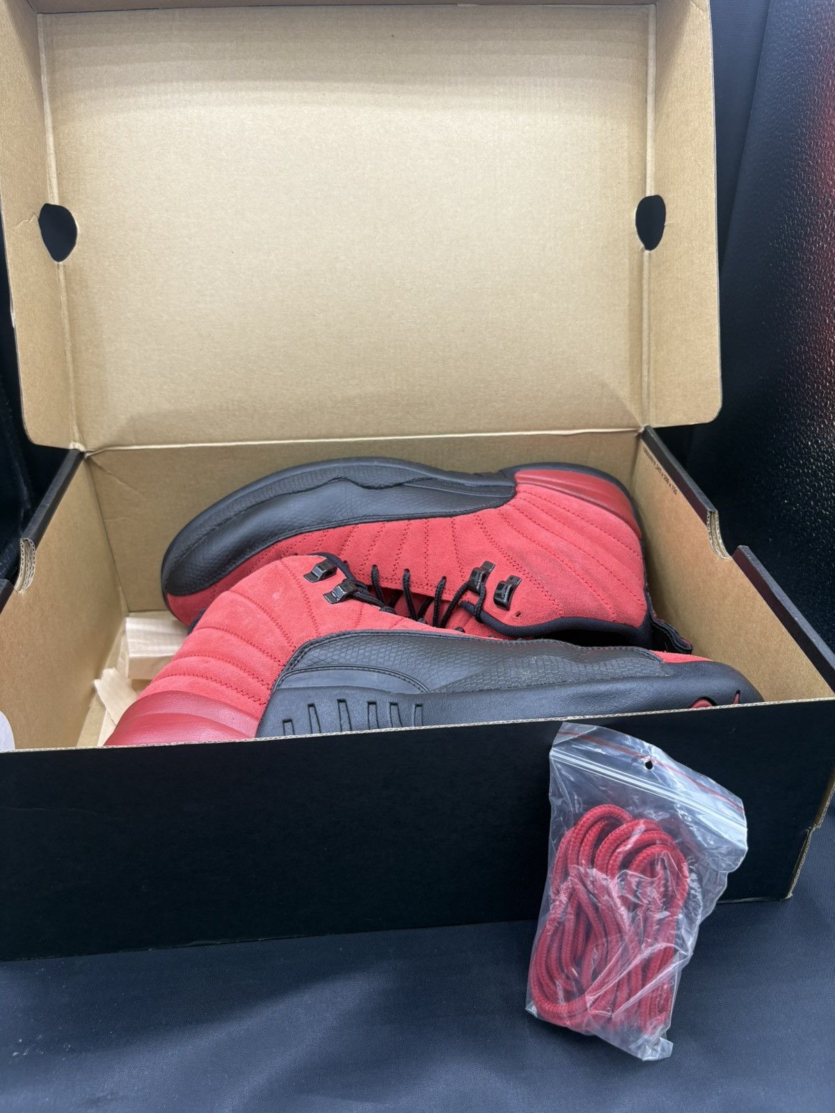 Jordan Brand Jordan 12 reverse flu game Size US 10 / EU 43 - 1 Thumbnail
