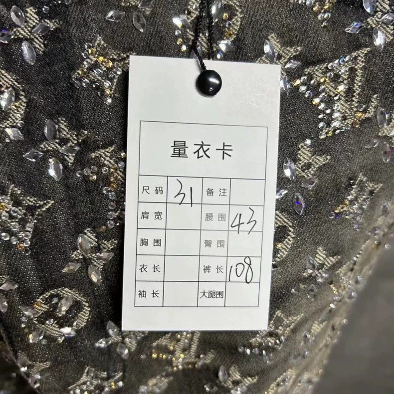 Louis Vuitton louis vuitton's new black and grey diamond-covered logo jea Size US 31 - 5 Thumbnail