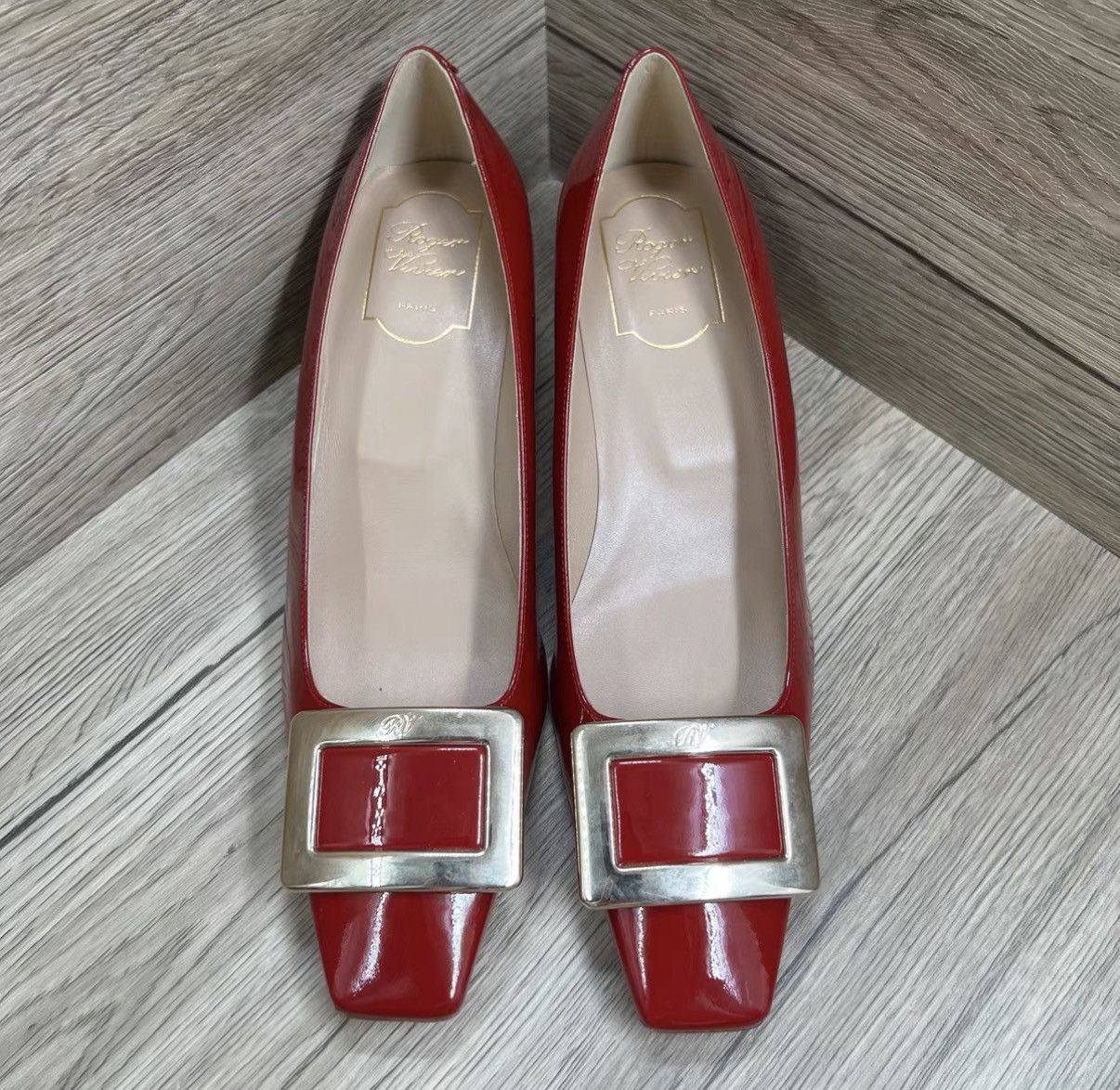 Roger Vivier Roger Vivier Red Square Buckle Mid-Heel Shoes J41 Size US 9 / IT 39 - 2 Thumbnail