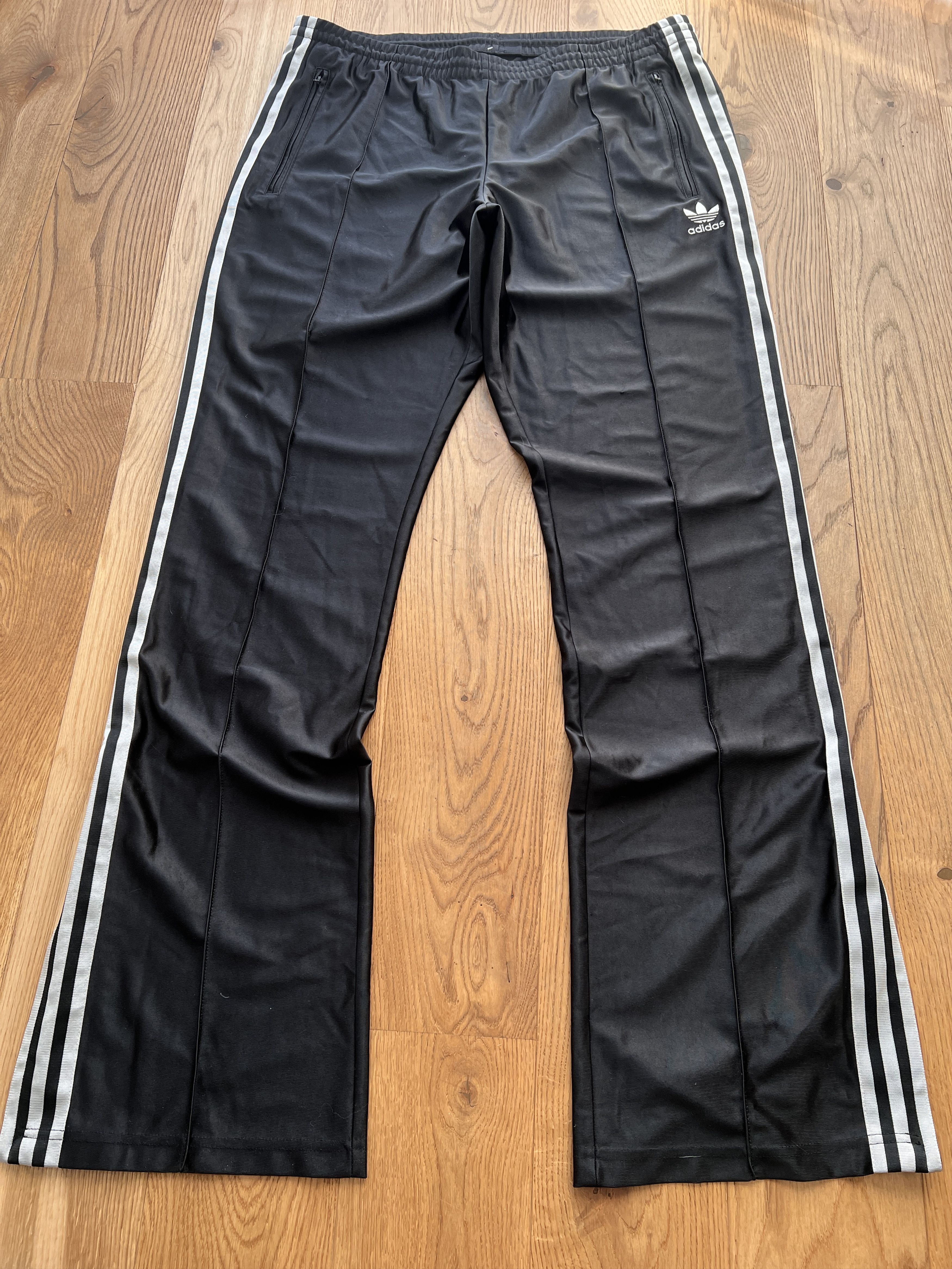 Rare Adidas Originals vintage 2000s track pants trousers y2k