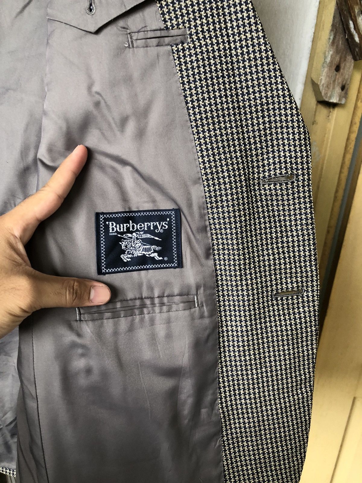 Burberry Vtg Burberry Tweed Wool Checked Single Breasted Blazer Size US M / EU 48-50 / 2 - 13 Thumbnail