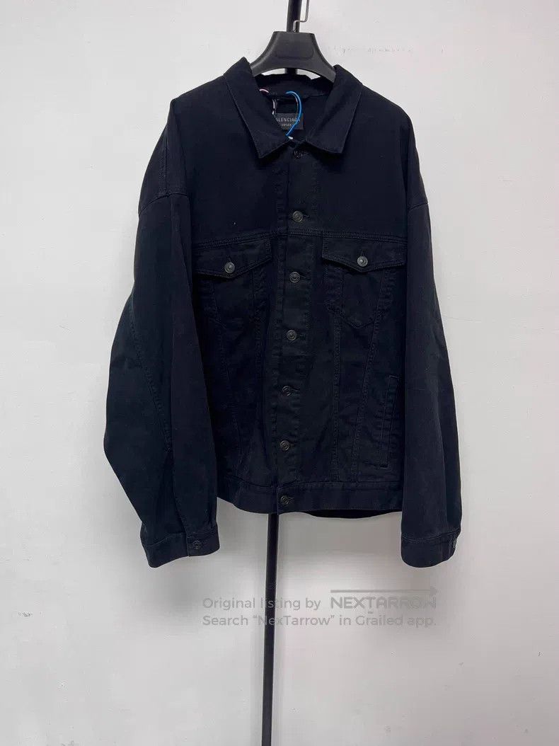 Balenciaga Balenciaga Letter Logo Printed Single-Breasted Long Sleeve Size US M / EU 48-50 / 2 - 2 Thumbnail