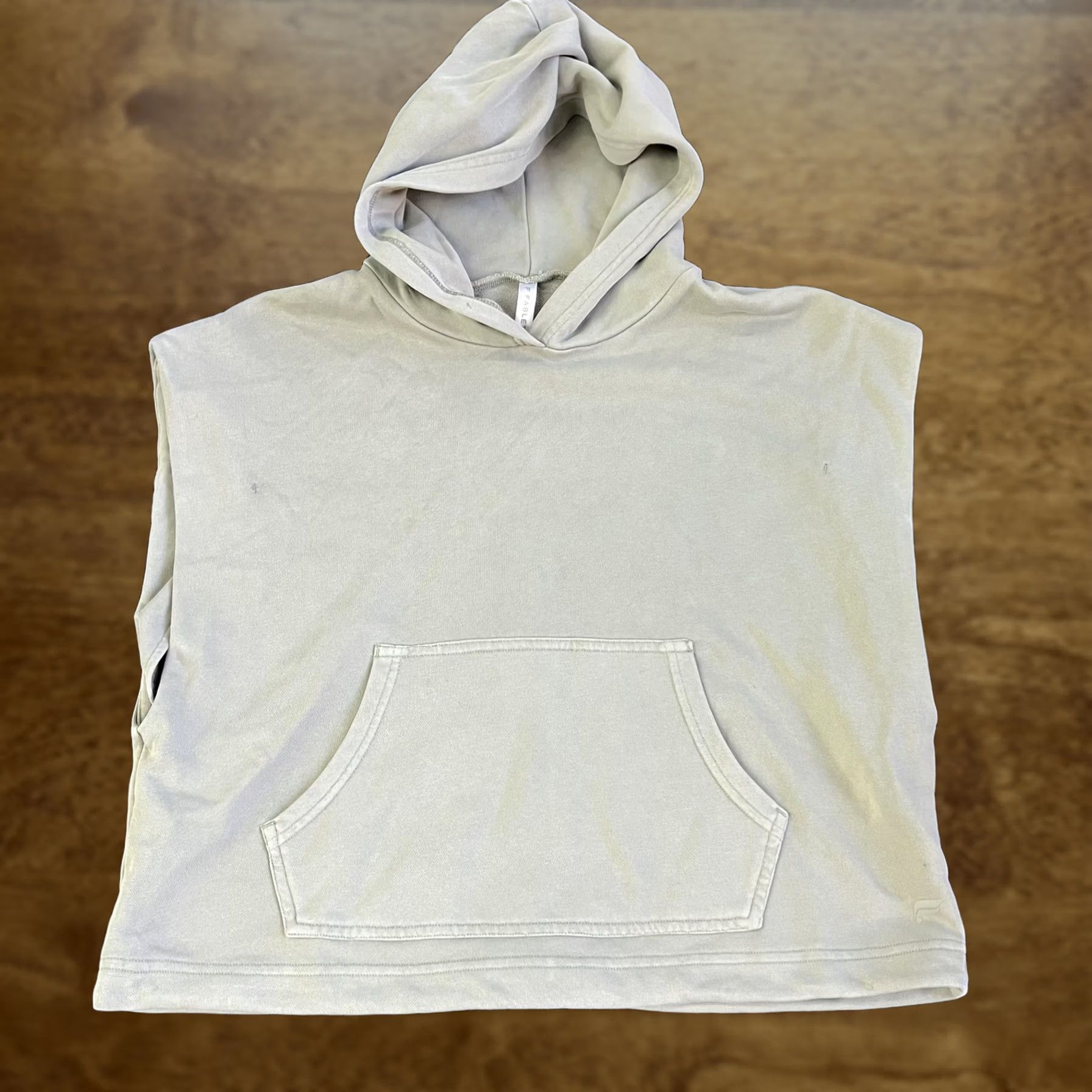 Fabletics Fabletics Hoodie Womens S Beige Sleeveless Pullover Kangaroo Pocket Boxy Hoodie Mens Womens (adjusted) Size S / US 4 / IT 40 - 1 Thumbnail