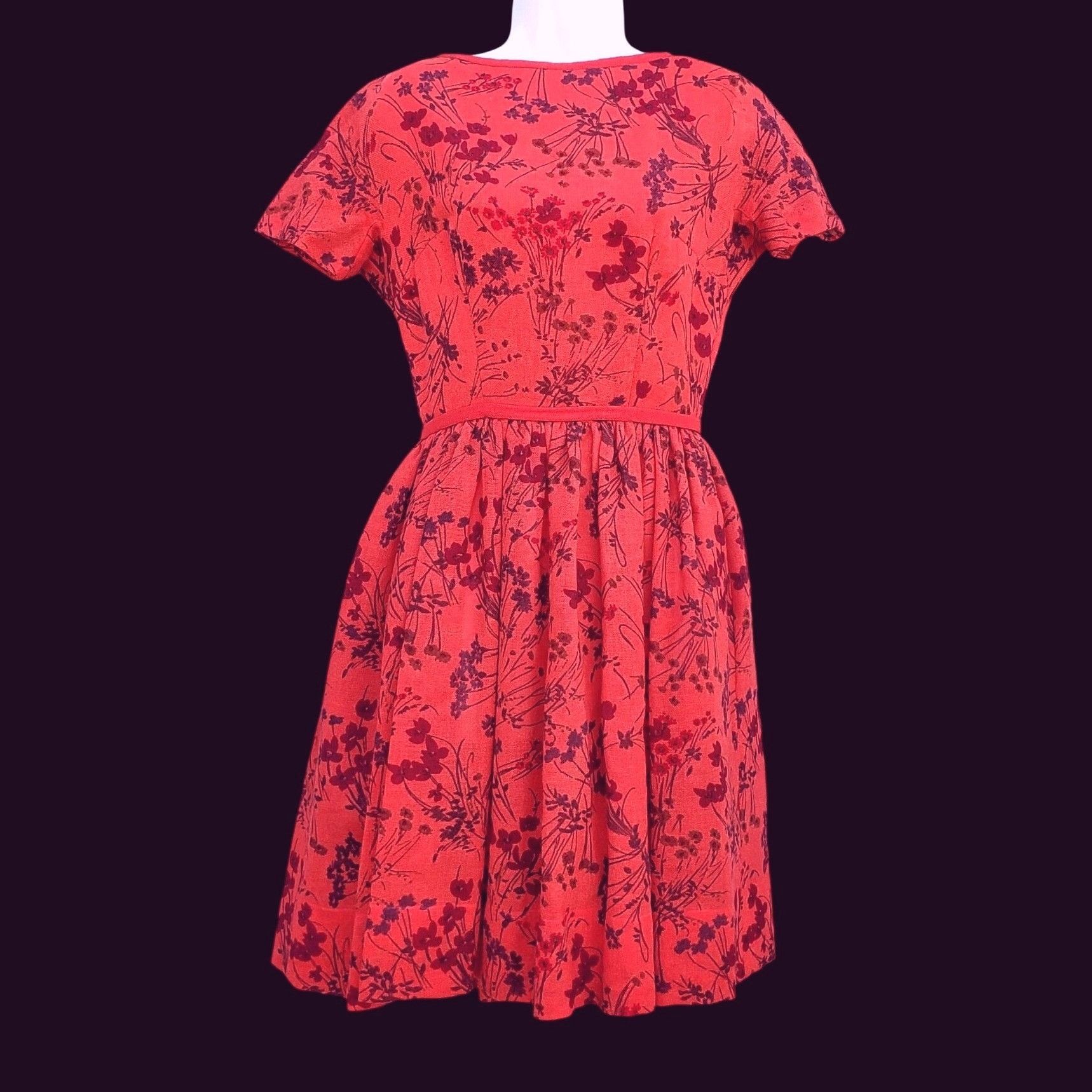 Vintage Vintage Lanz Dress 60s Fit and Flare XS Red Floral Wool Line Size XS / US 0-2 / IT 36-38 - 1 Thumbnail