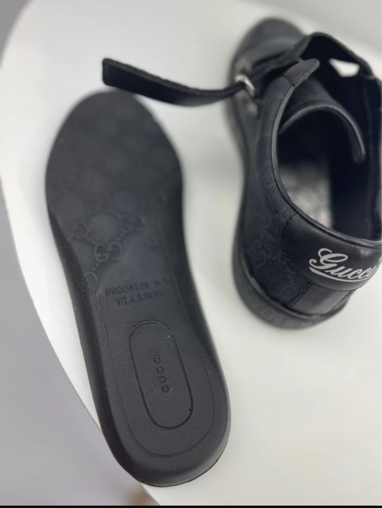 Gucci Gucci Supreme Canvas And Leather Double Velcro Ace Sneakers Size US 5 / EU 37 - 10 Thumbnail