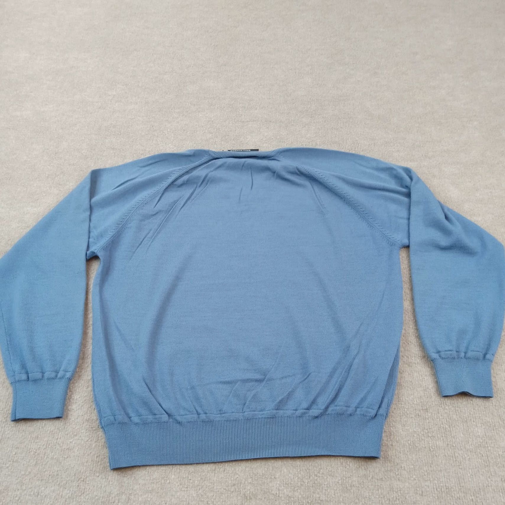 Vintage Greg Norman Mens Large Blue V Neck Sweater Casual Lightweight Size US L / EU 52-54 / 3 - 8 Thumbnail