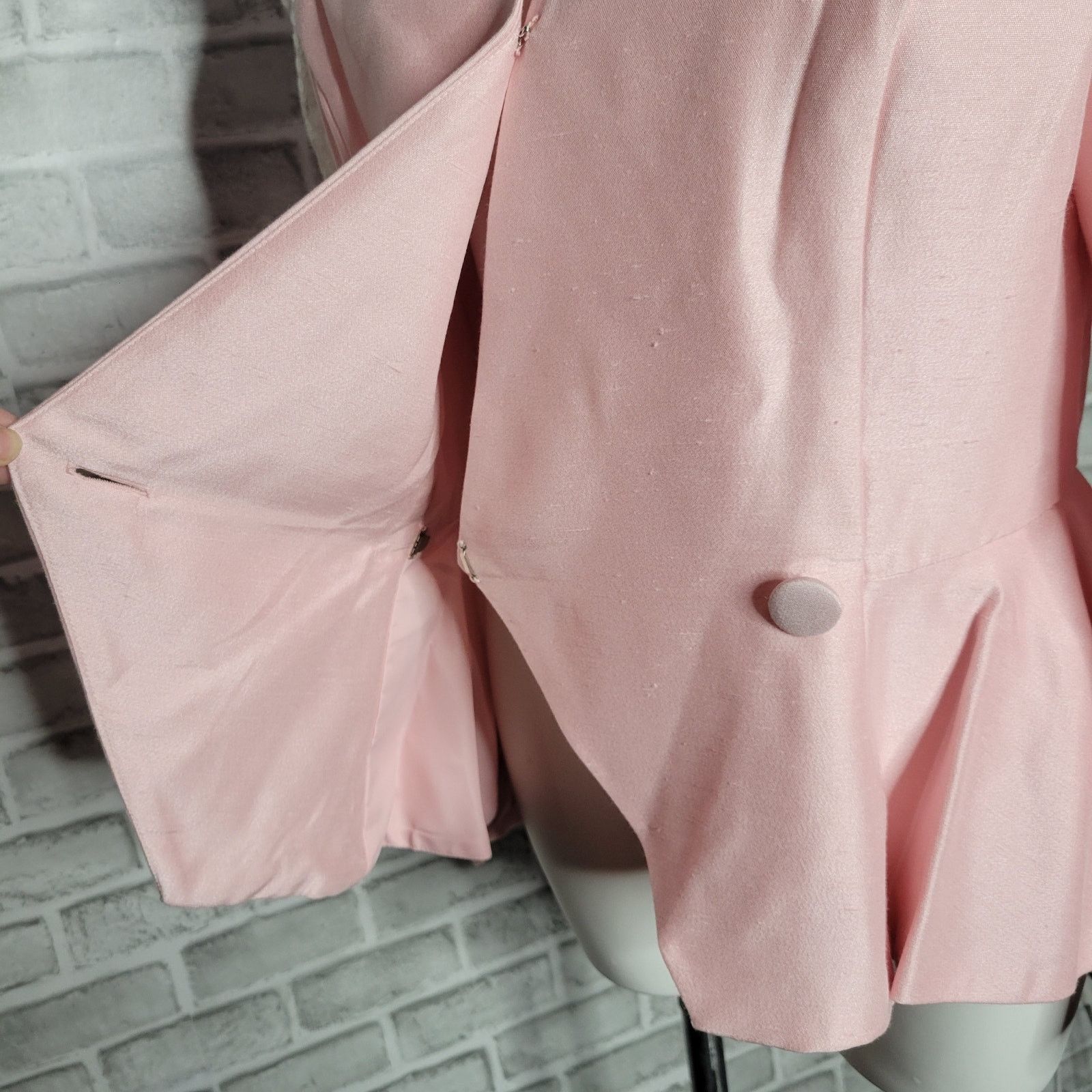 Vintage VTG 80s Madonna Pink, Lace & Sequin 2 Piece Skirt/Blazer Set Size 28" / US 6 / IT 42 - 10 Thumbnail