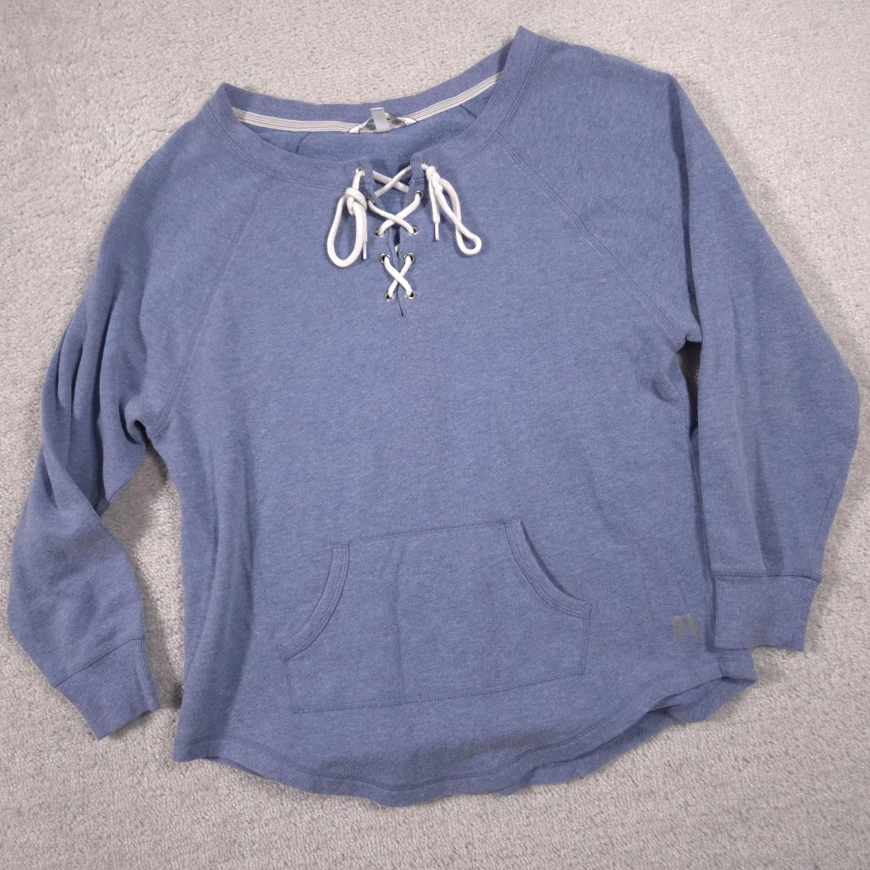 Victoria's Secret Victoria's Secret Sweatshirt Womens XS Blue Lace Up Neck Kangaroo Pocket Fleece Size XS / US 0-2 / IT 36-38 - 2 Thumbnail