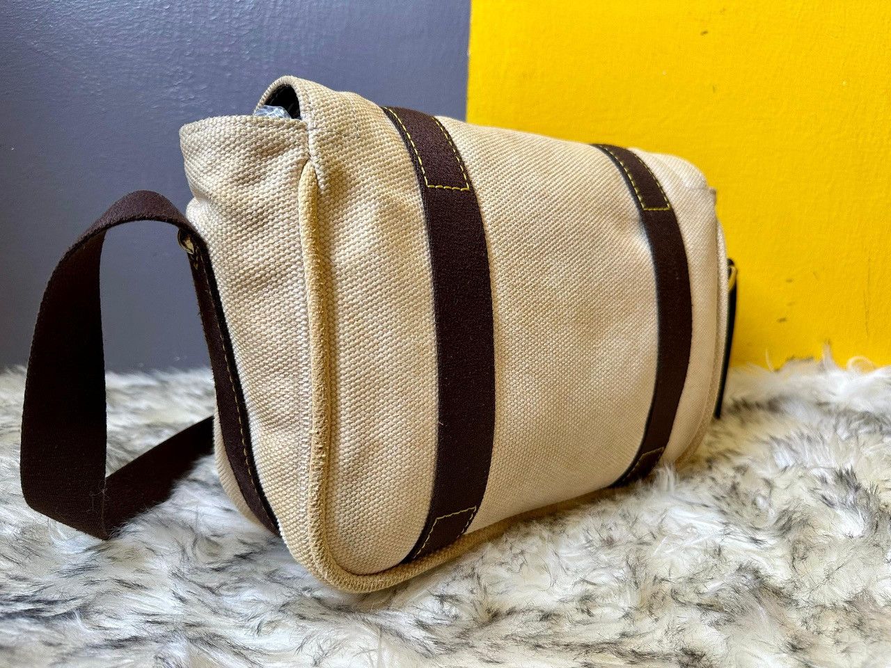 Louis Vuitton Authentic Louis Vuitton Antigua Besace PM Flap Crossbody Size ONE SIZE - 2 Thumbnail