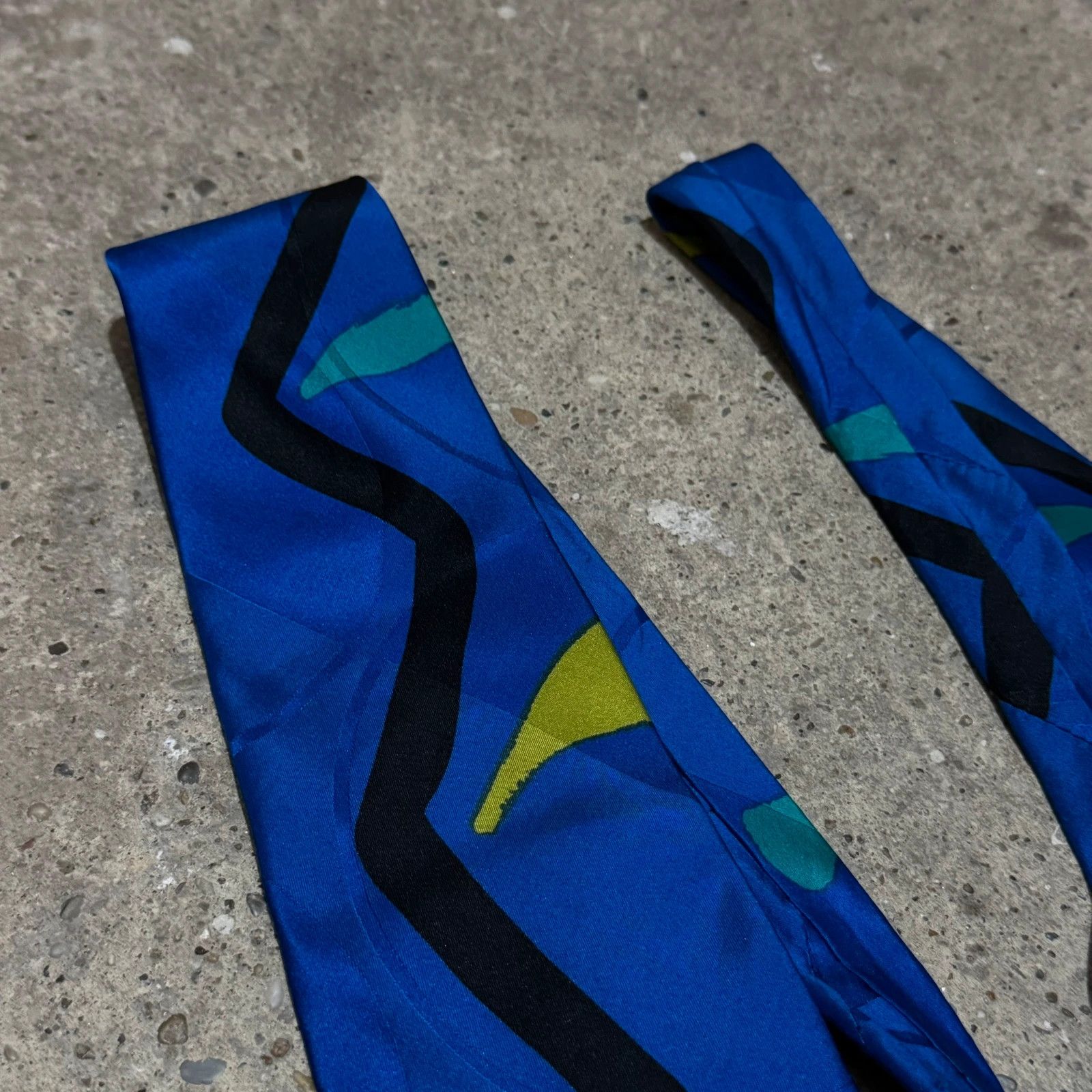 Claude Montana Vintage Claude Montana abstract silk tie Size ONE SIZE - 3 Thumbnail