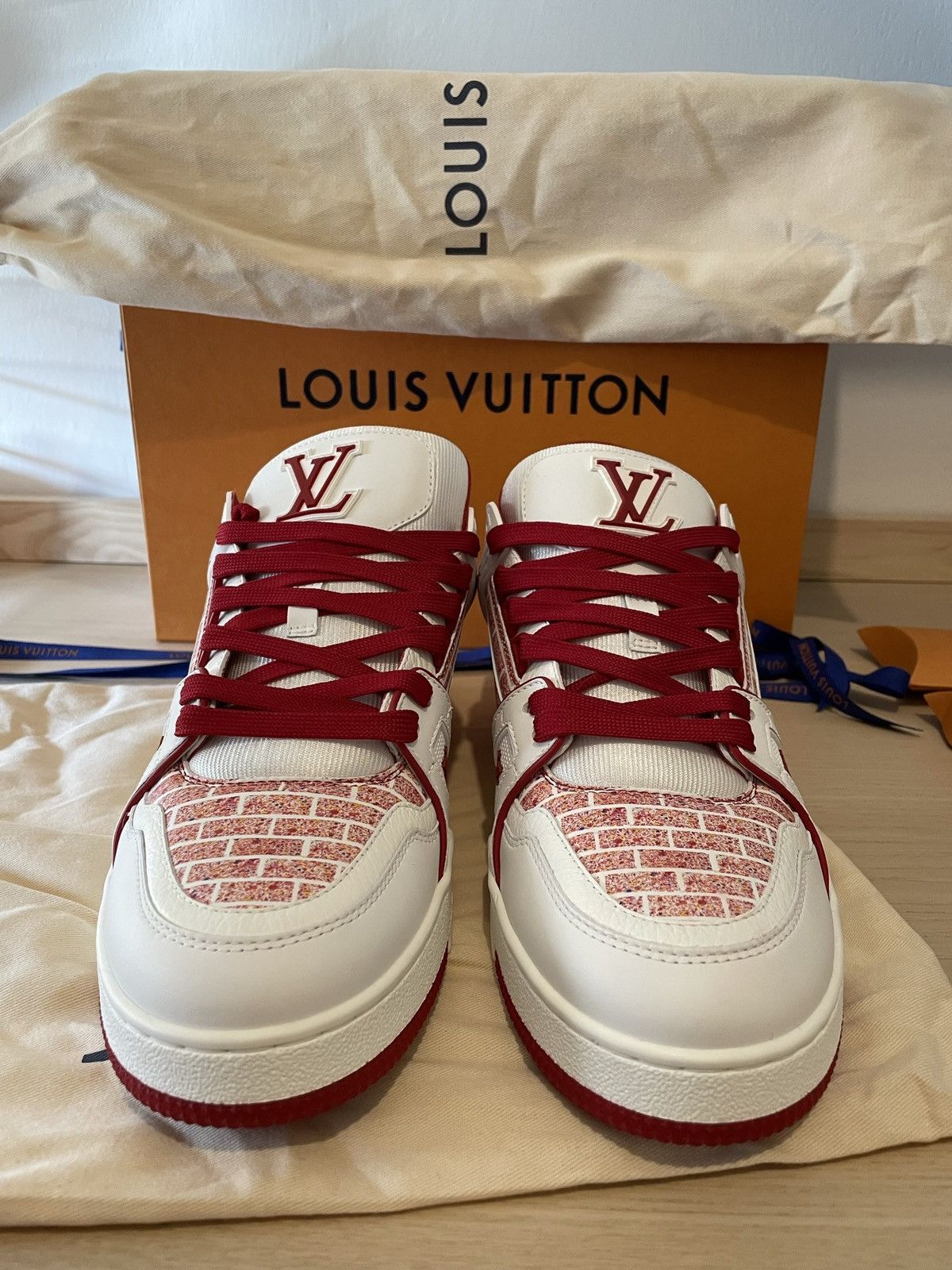 Louis Vuitton Louis Vuitton trainers White Camvas collection Size US 8 / EU 41 - 1 Thumbnail