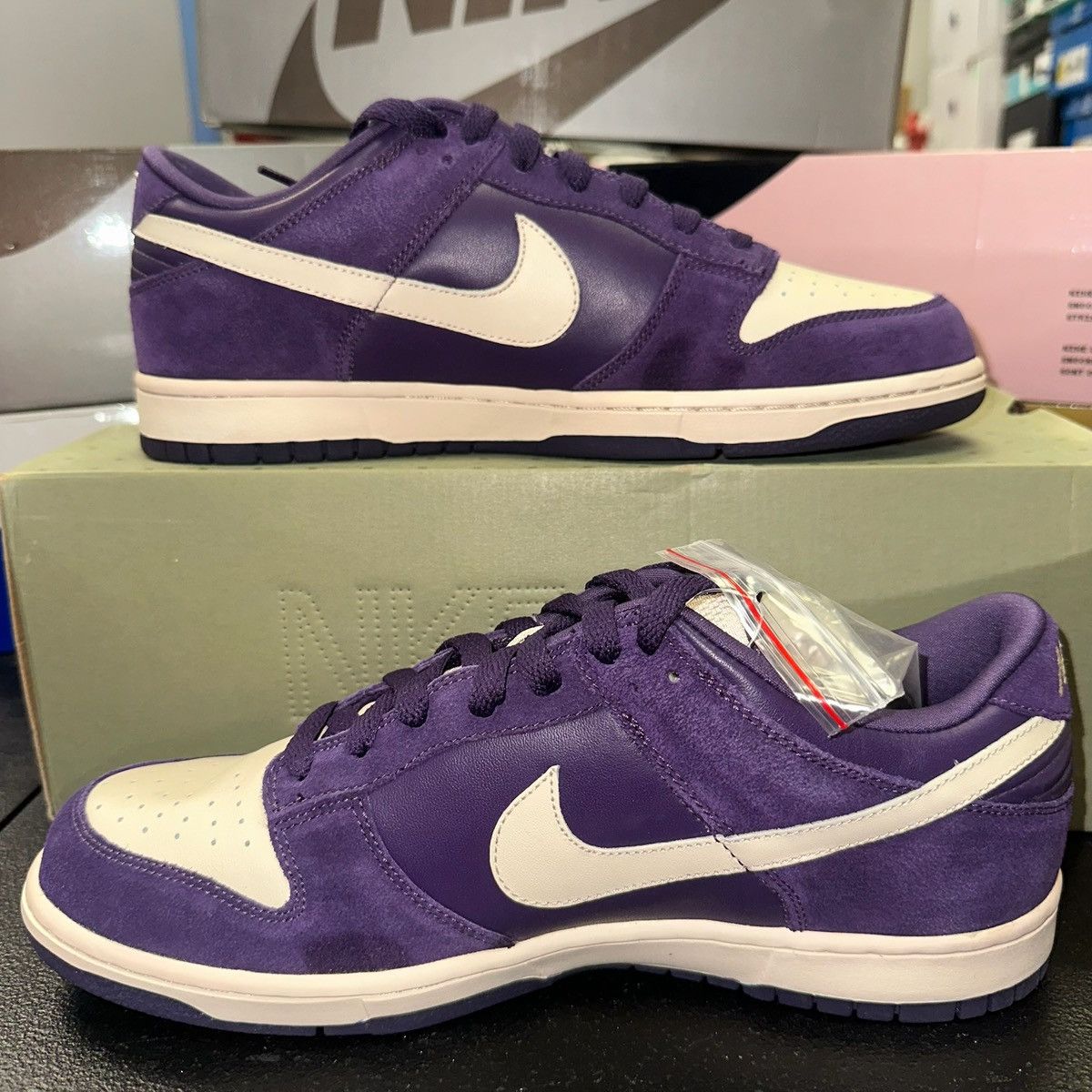 Nike Size 10.5 - Nike Dunk NKE Low Quasar Purple 314142-511 Size US 10.5 / EU 43-44 - 2 Thumbnail