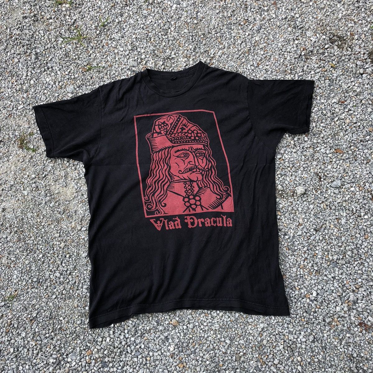 Band Tees Vintage Movie Vlad Dracula T Shirt Size US L / EU 52-54 / 3 - 1 Thumbnail