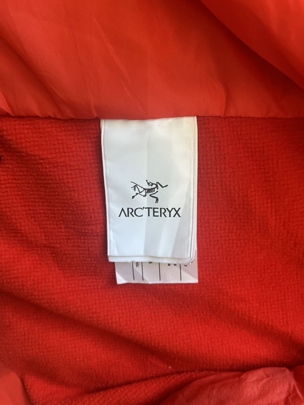 Arc'teryx Arcteryx atom red jacket gorpcore streetwear Size US XXL / EU 58 / 5 - 9 Thumbnail