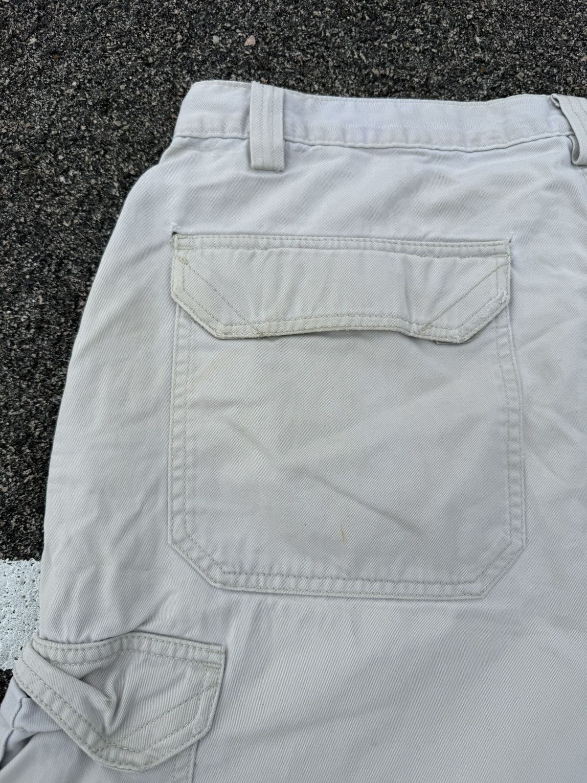 Levi's × Levi's Vintage Clothing Vintage Levi’s SilverTabs Khaki Cargo Shorts Baggy Y2K Size US 36 / EU 52 - 7 Thumbnail