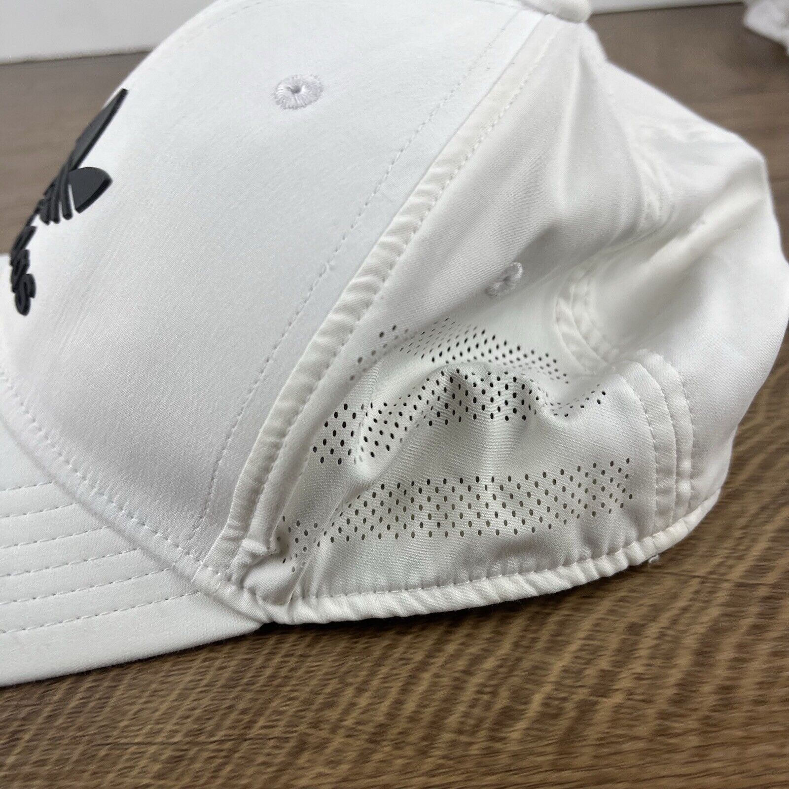 Adidas Adidas Snapback Hat Adidas Snapback Hat White Adjustable Hat Size ONE SIZE - 8 Thumbnail