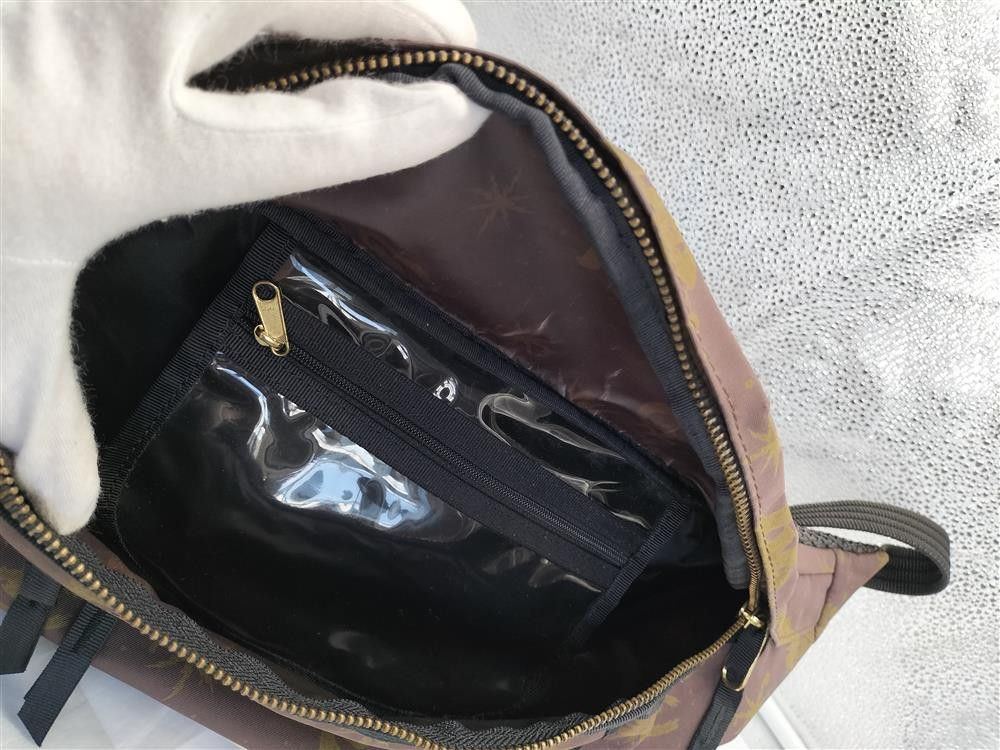 Undercover AW 2001 UNDERCOVER MONOGRAM PATTERN WAIST BAG BROWN Size ONE SIZE - 5 Thumbnail