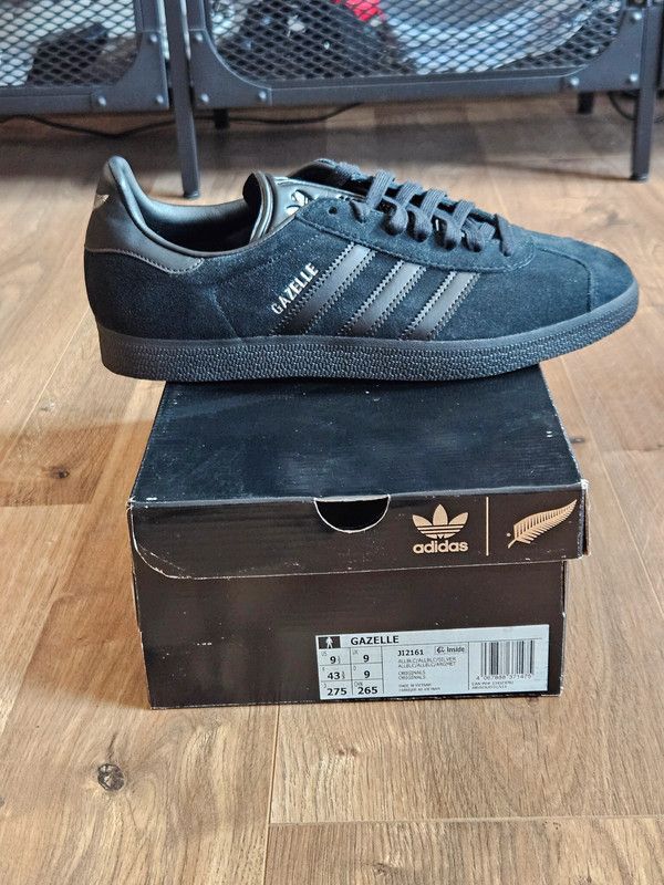 Adidas Adidas Gazelle 43 Size US 9.5 / EU 42-43 - 1 Thumbnail