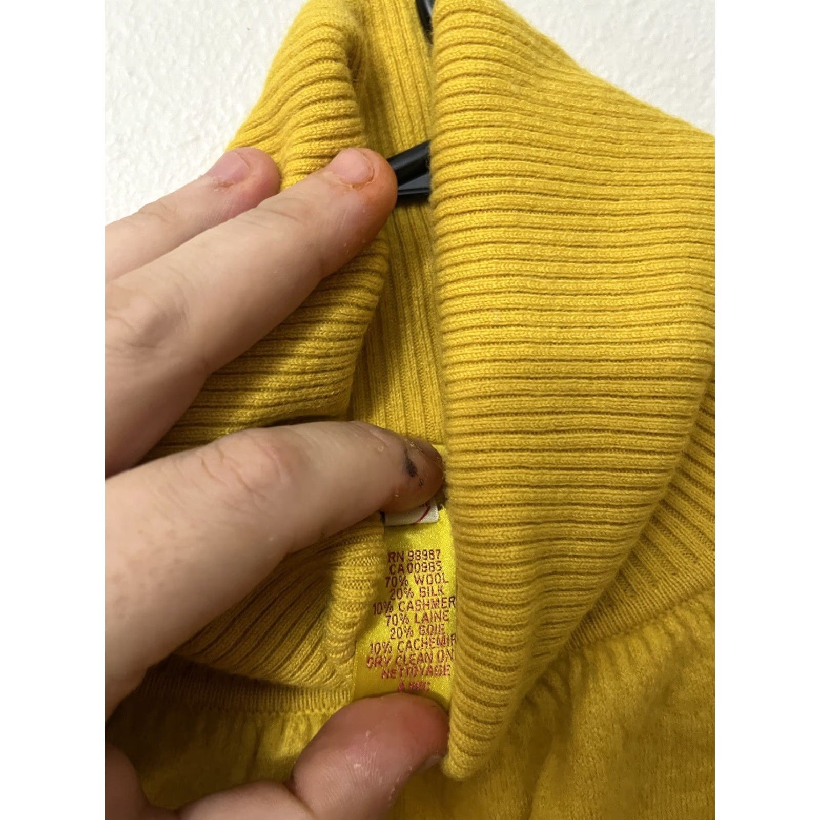 Vintage VINTAGE Catherine Malandrino Women's Sweater Turtleneck Pullover Long Sleeve Cashmere Wool Silk S Yellow Thinker Size S / US 4 / IT 40 - 3 Thumbnail