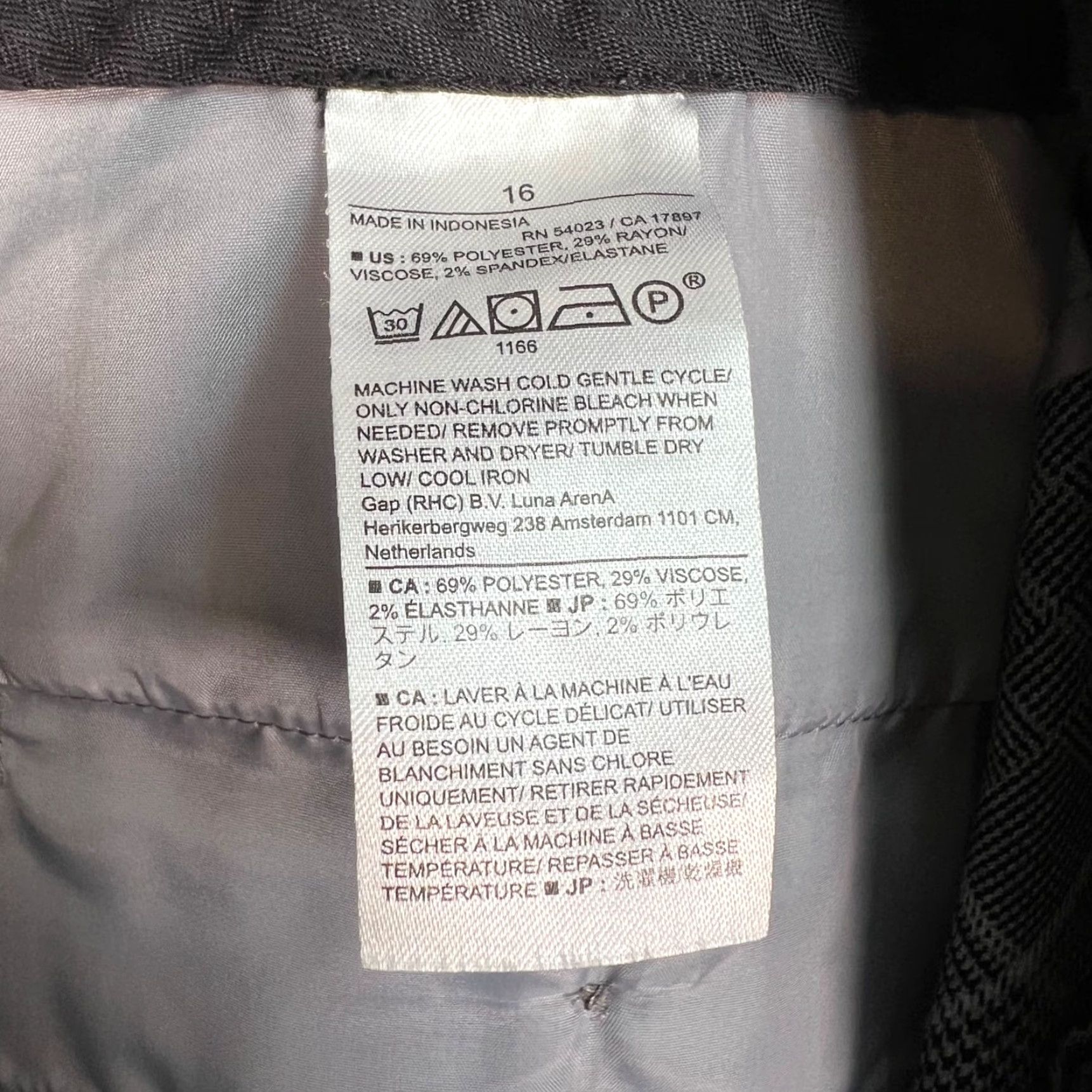 Banana Republic Banana Republic Curvy Avery Plaid Cropped Pants Size 16 Gray Black Tapered Size 38" / US 16 / IT 52 - 4 Thumbnail