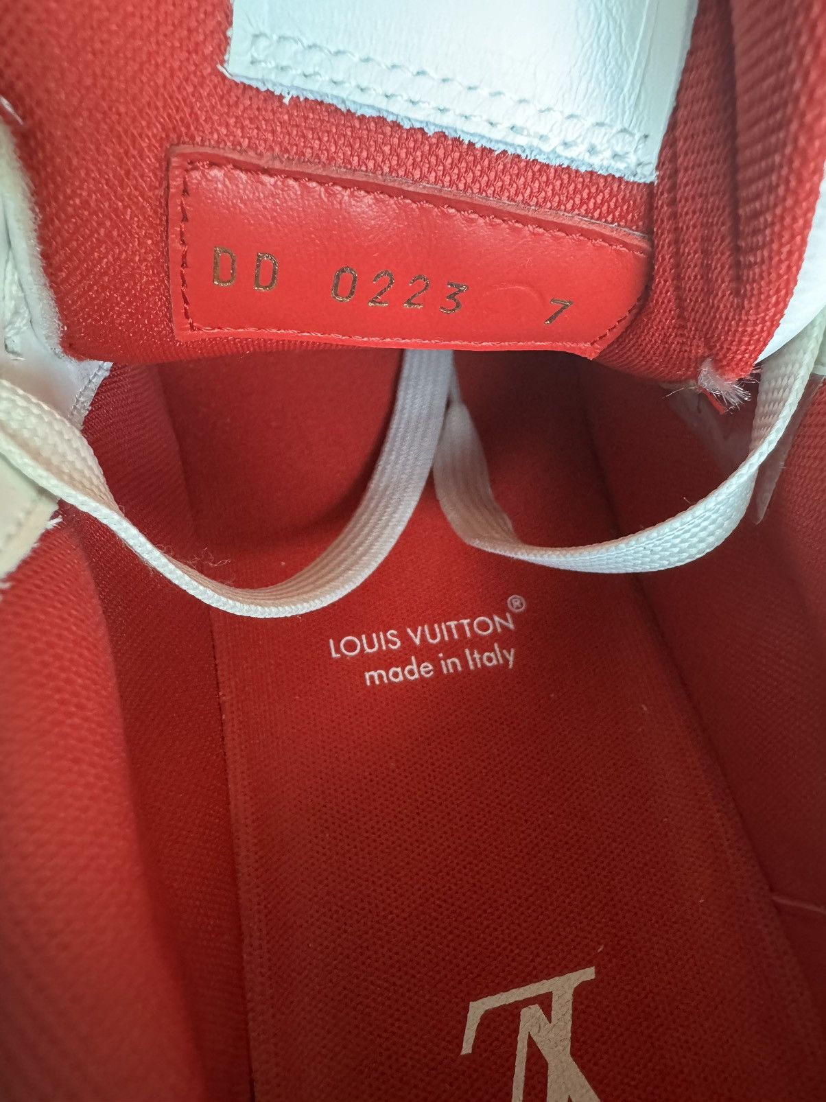 Louis Vuitton LOUIS VUITTON RED TRAINER SNEAKER SHOE (FITS 8.5-9) Size US 7 / EU 40 - 6 Thumbnail