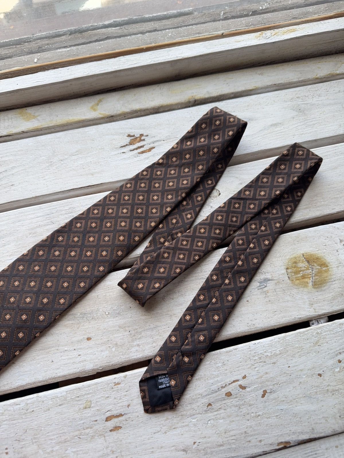 Designer × Hugo Boss Hugo Boss Italy Silk Tie Brown Geometric Diamond Print Size ONE SIZE - 3 Thumbnail