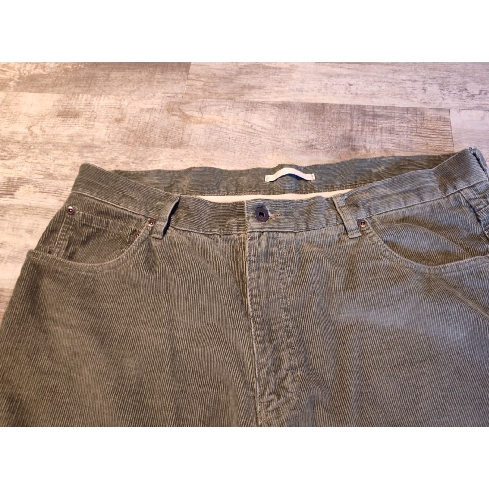 Vintage LL Bean Men’s Green Corduroy Pants Regular 38x30 Khakis Straight Front 0A Comfort Waist Button Zip Size US 38 / EU 54 - 7 Thumbnail