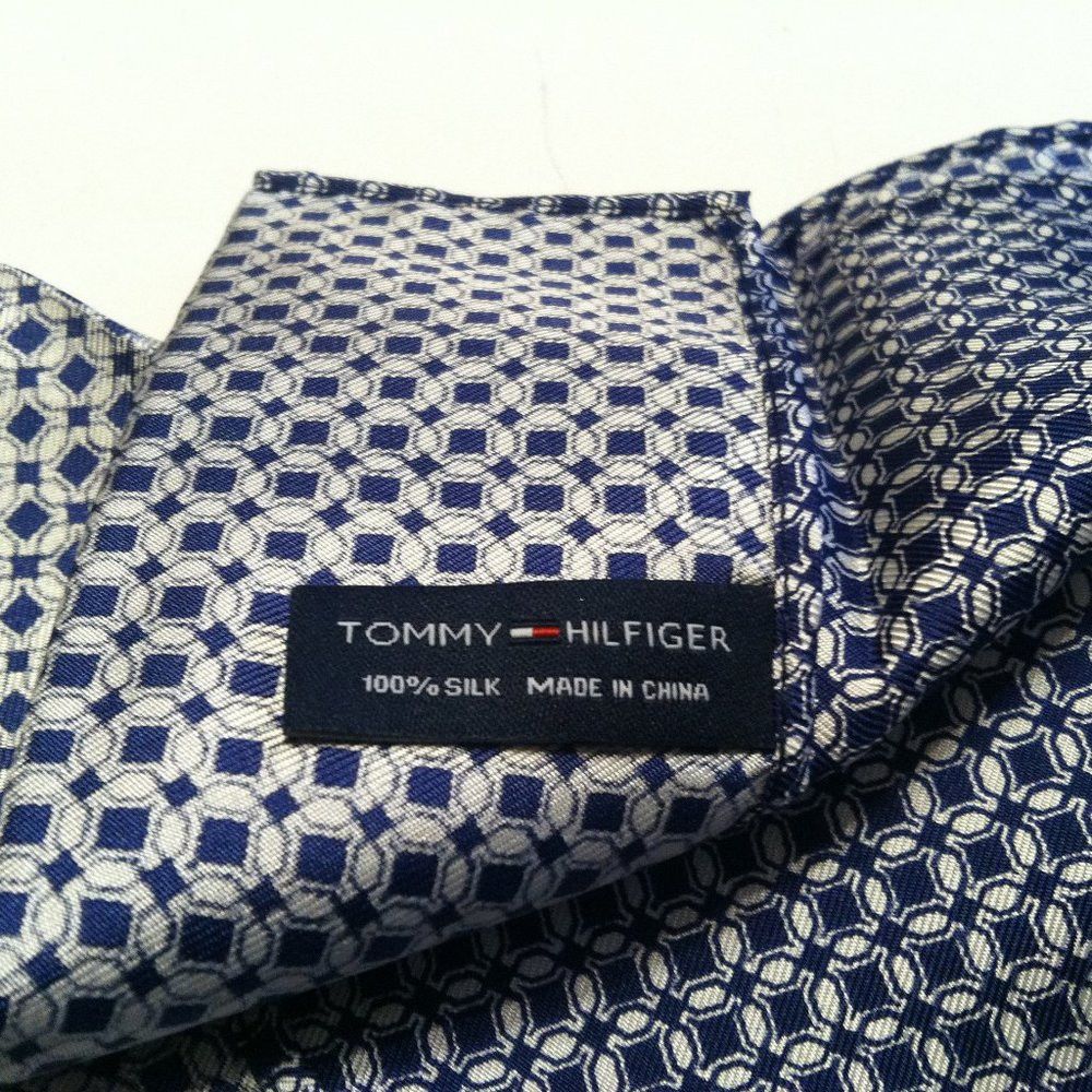 Tommy Hilfiger TOMMY HILFIGER MENS NEW SILK POCKET SQUARE 13.5" X 13.5" Size ONE SIZE - 3 Thumbnail