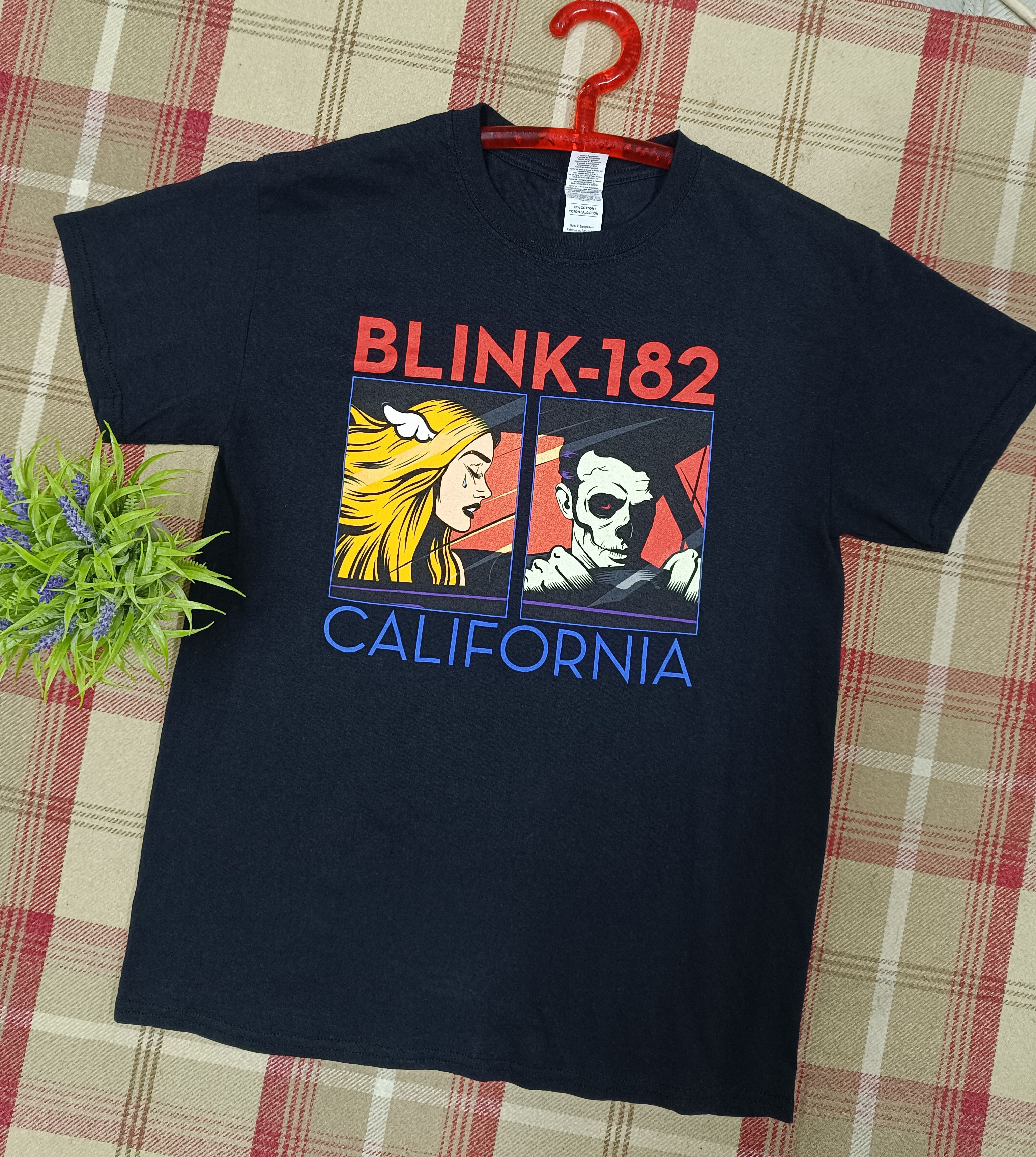 Band Tees Blink-182 California Punk Band T-Shirt Black Size M Size US M / EU 48-50 / 2 - 2 Thumbnail