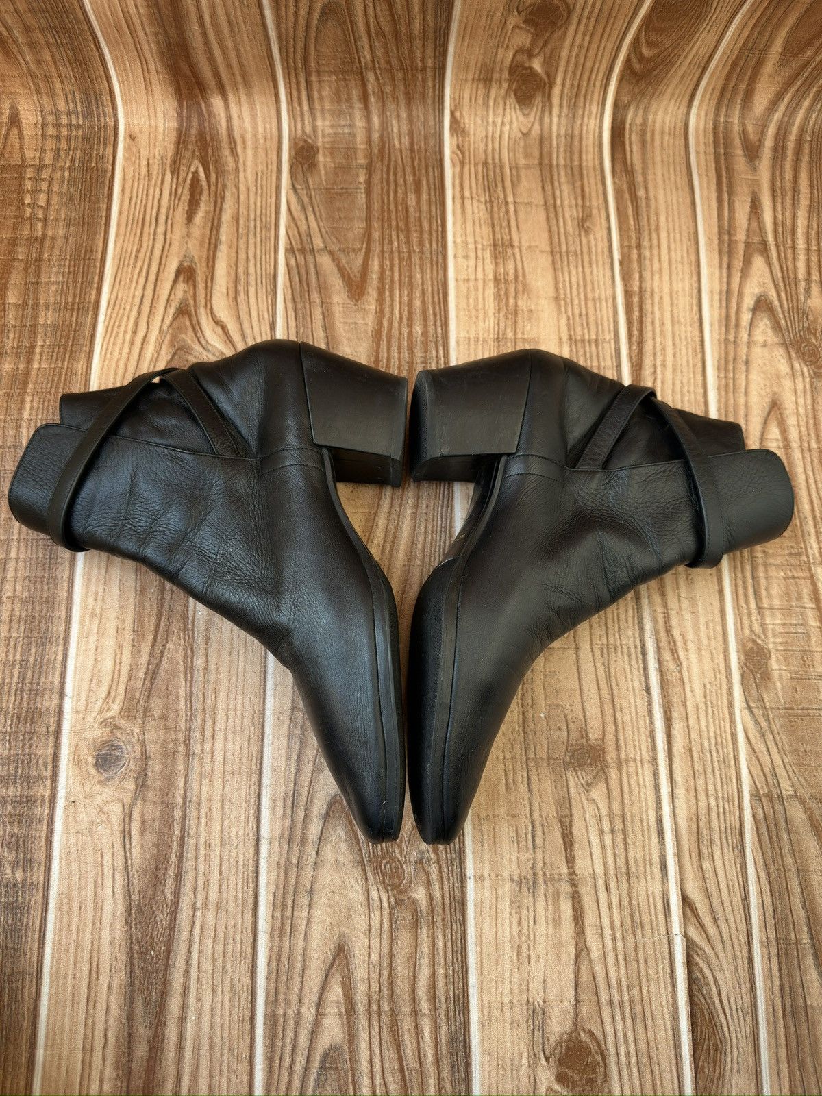 Saint Laurent Paris × Yves Saint Laurent Saint Laurent Leather Cowboy Boots Size US 7.5 / IT 37.5 - 5 Thumbnail