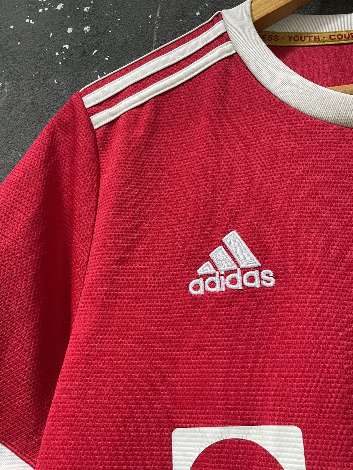 Adidas Adidas Manchester United 2021 Football Shirt Jersey Size US L / EU 52-54 / 3 - 9 Thumbnail