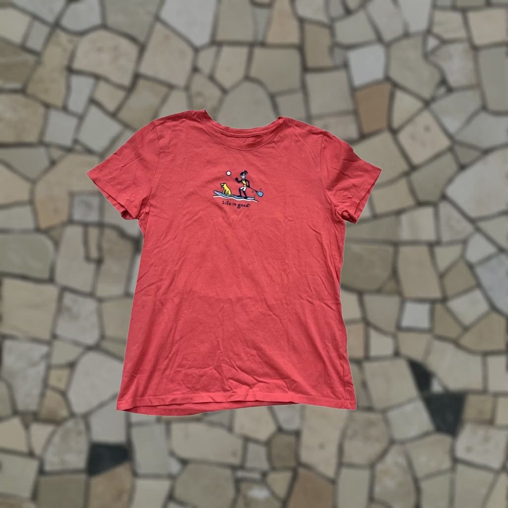 Life is Good Life is Good Red Graphic Tee M Womens S Short Sleeve Pullover 100% Cotton T-Shirt Casual Basic Spring Fall Mens/Womens Size M / US 6-8 / IT 42-44 - 1 Thumbnail