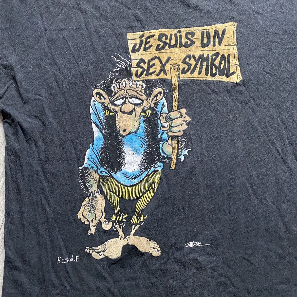 Vintage VINTAGE JE SUIS UN SEX SYMBOL HUMOR MONKEY T SHIRT Size US L / EU 52-54 / 3 - 3 Thumbnail