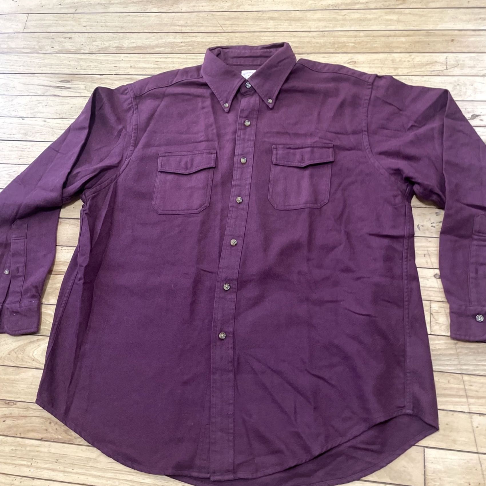 Brooks Brothers VINTAGE Brooks Brothers 1818 Wool Button Shirt Men XL Long Sleeve Militaria Red Maroon Wool Button-Up Shirt Mens XL Long Sleeve Red Militaria Size US XL / EU 56 / 4 - 3 Thumbnail
