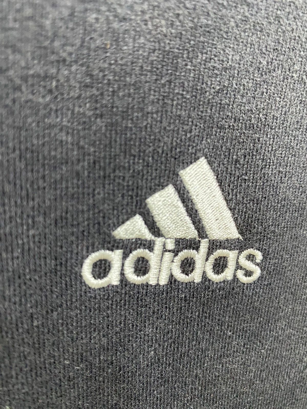 Adidas Vintage Adidas 3 Stripes Sweatshirt Jumper Crewneck Size L Size US L / EU 52-54 / 3 - 6 Thumbnail